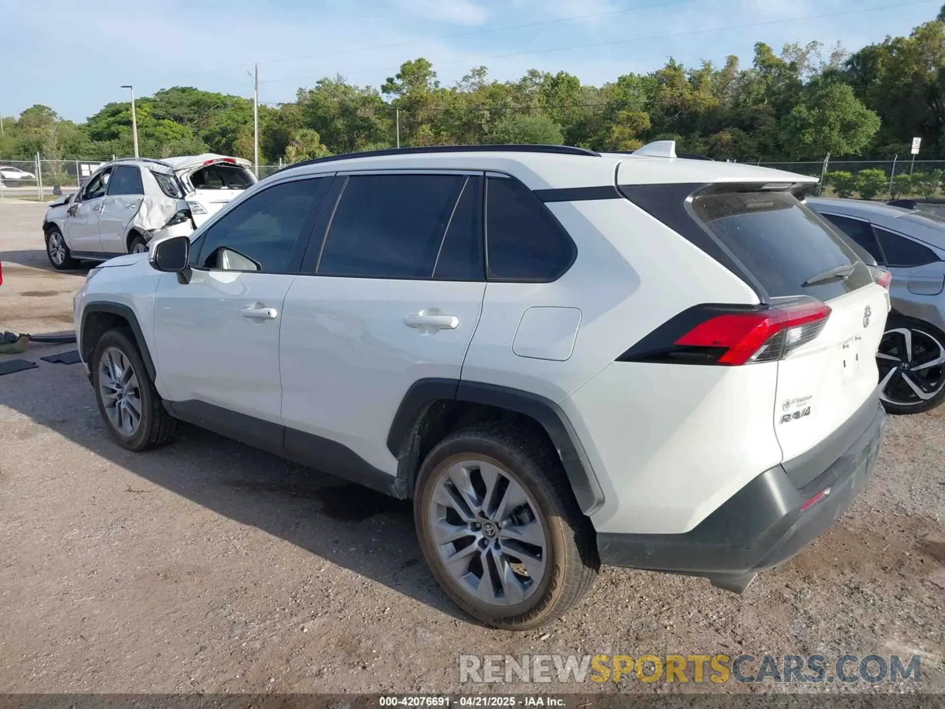3 fotografías del automóvil dañado 2T3C1RFV1NW235608 TOYOTA RAV4 2022