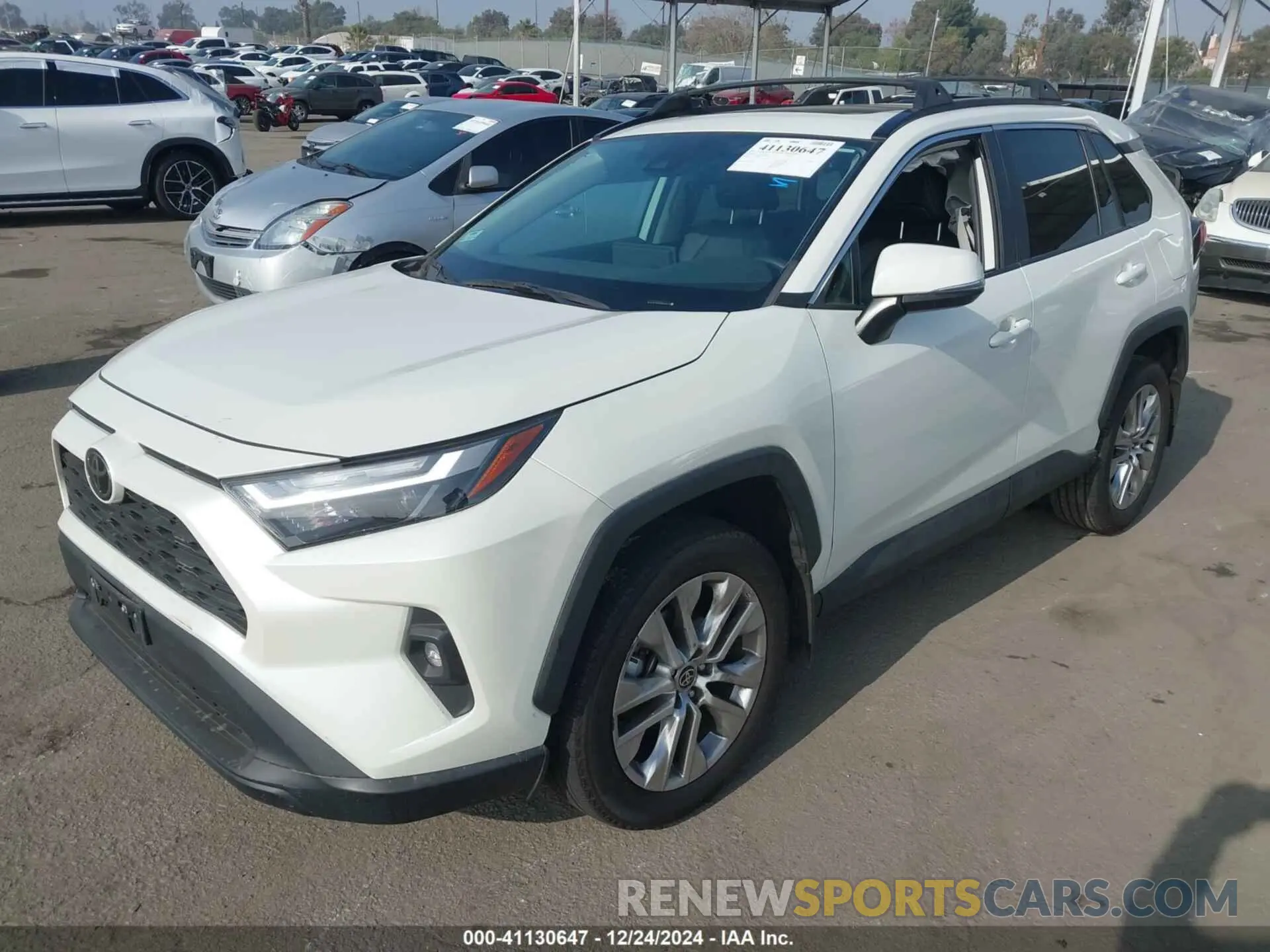 2 fotografías del automóvil dañado 2T3C1RFV3NW228479 TOYOTA RAV4 2022