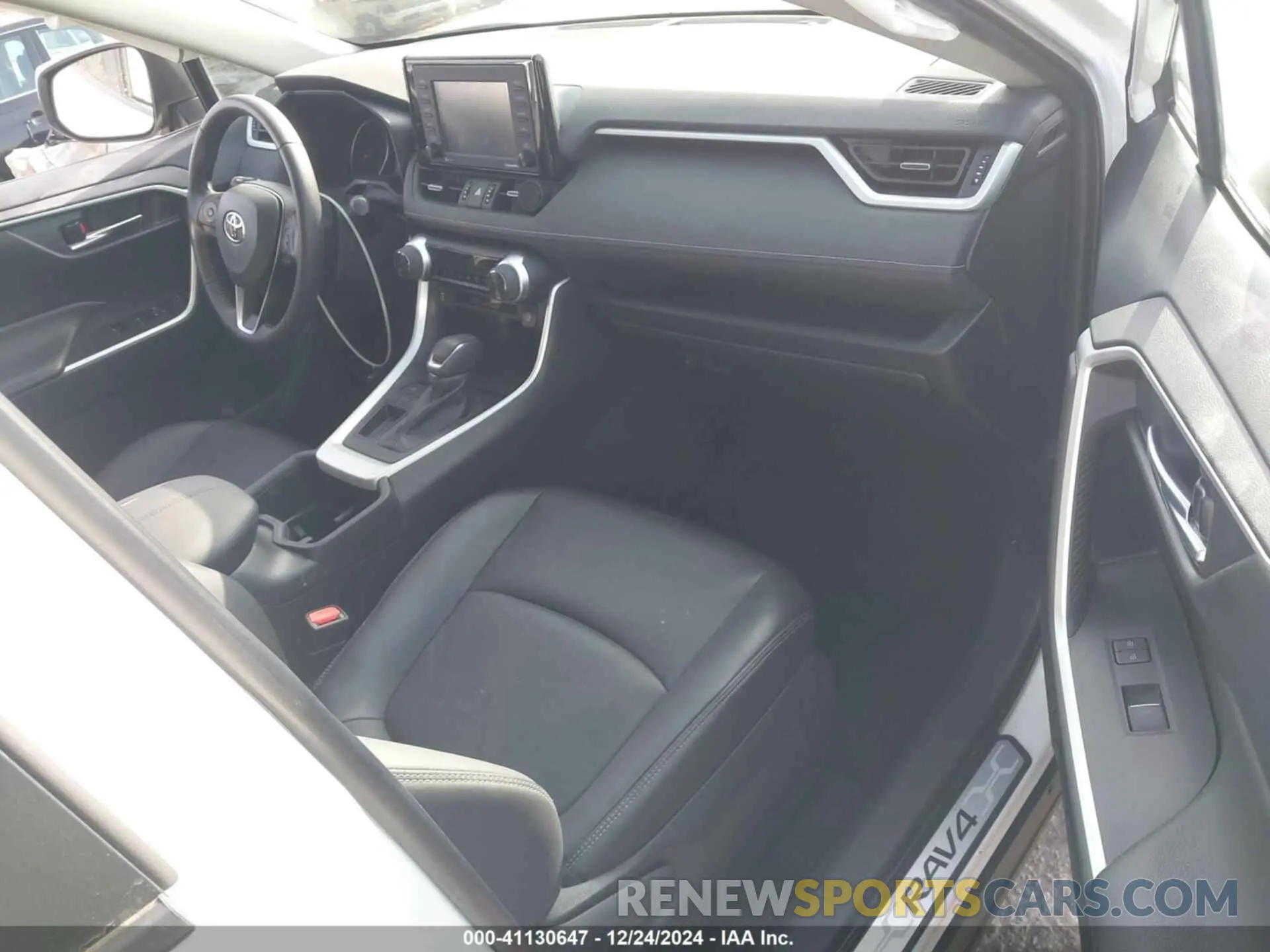 5 fotografías del automóvil dañado 2T3C1RFV3NW228479 TOYOTA RAV4 2022