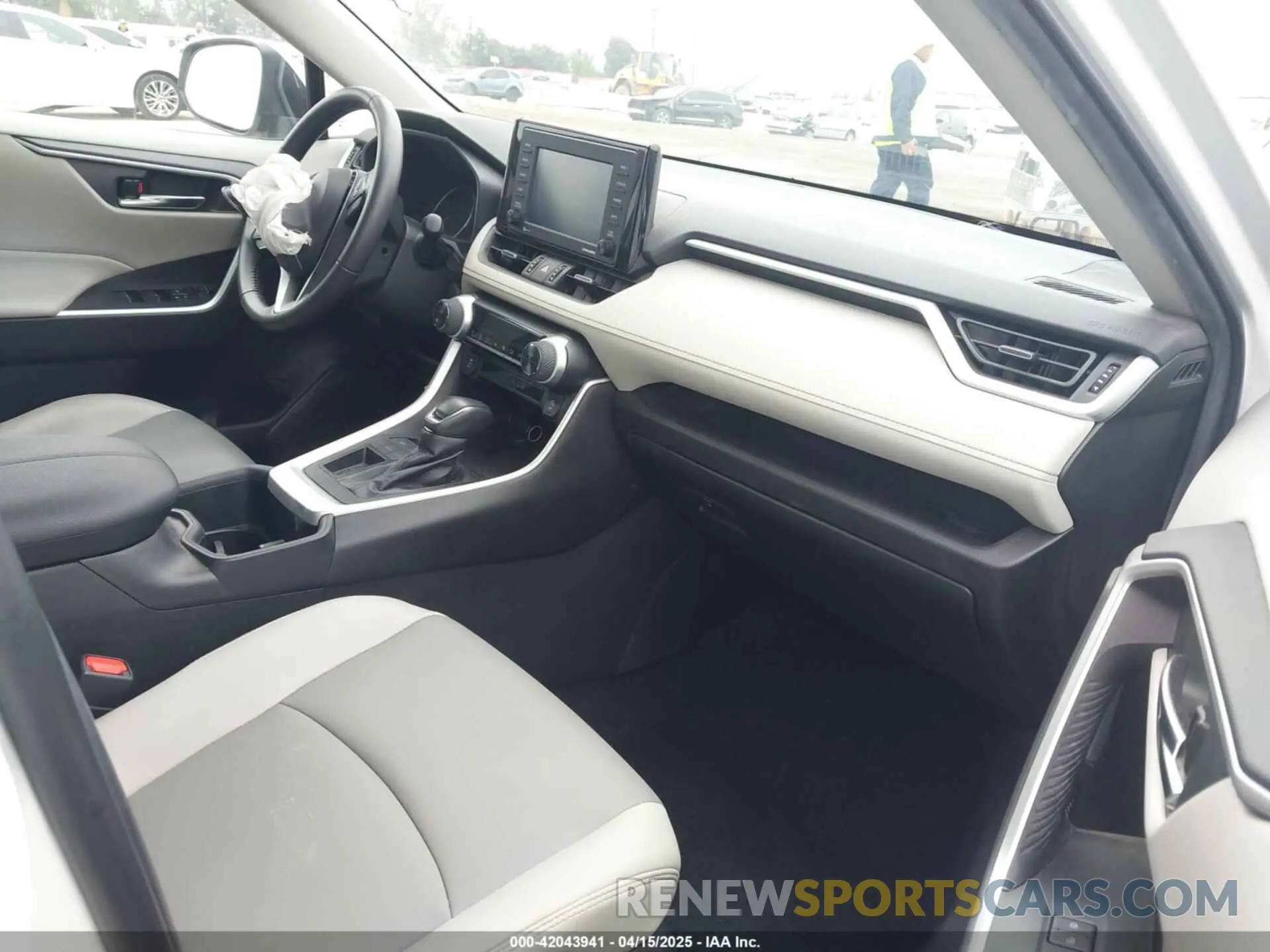 5 fotografías del automóvil dañado 2T3C1RFV3NW231009 TOYOTA RAV4 2022