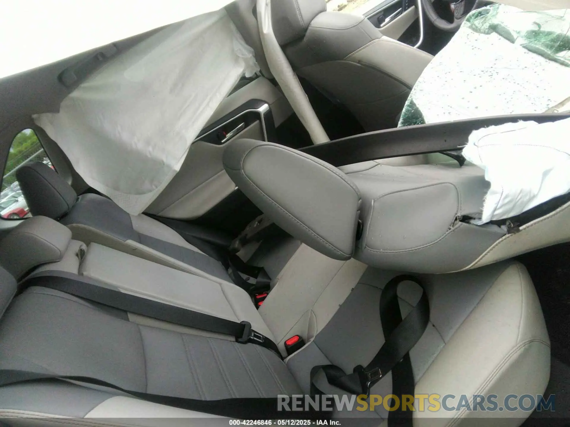 8 fotografías del automóvil dañado 2T3C1RFV7NW193056 TOYOTA RAV4 2022