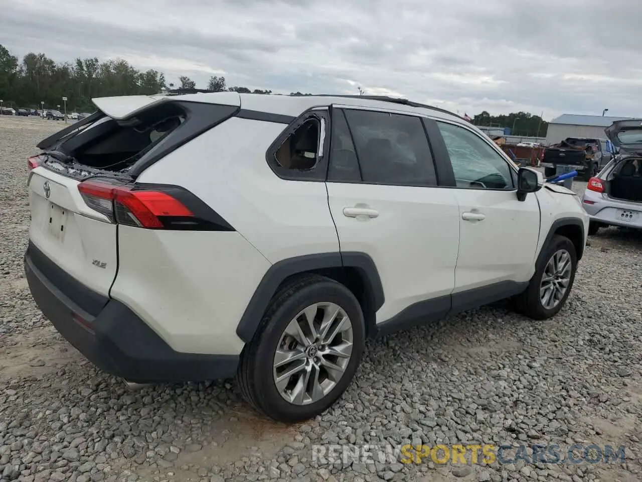 3 fotografías del automóvil dañado 2T3C1RFV8NW190215 TOYOTA RAV4 2022