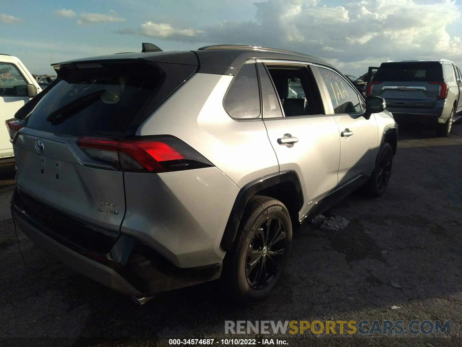 4 fotografías del automóvil dañado 2T3E6RFV1NW034558 TOYOTA RAV4 2022