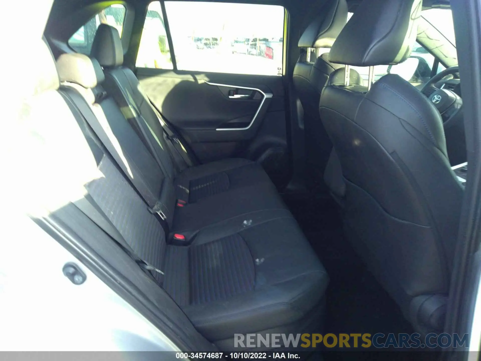 8 fotografías del automóvil dañado 2T3E6RFV1NW034558 TOYOTA RAV4 2022