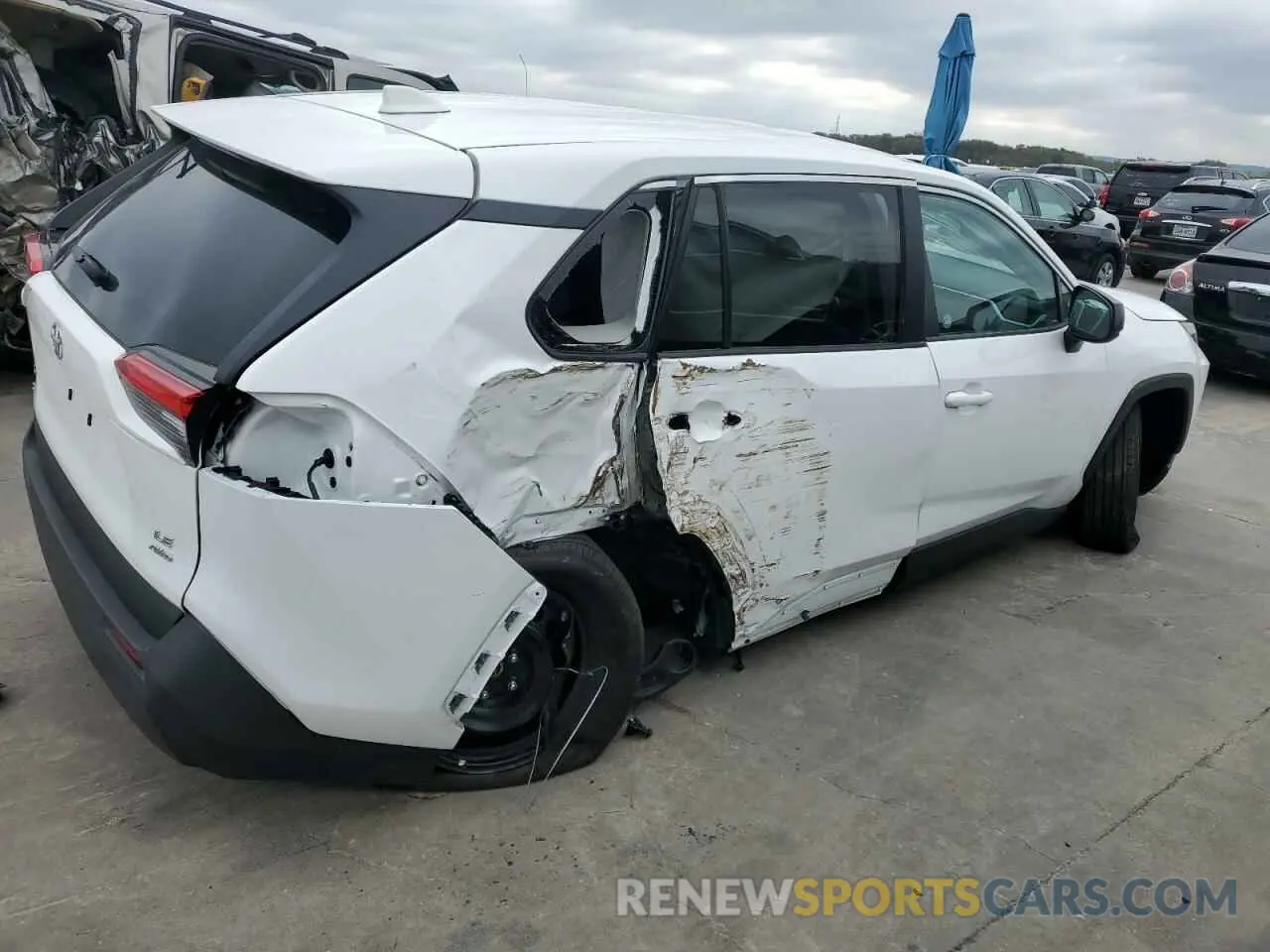 3 fotografías del automóvil dañado 2T3F1RFV3NW263570 TOYOTA RAV4 2022