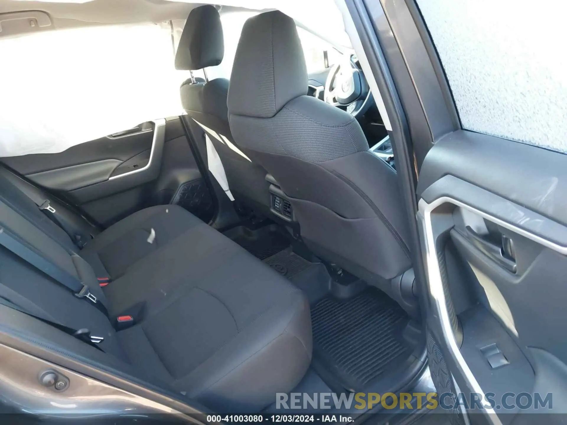 8 fotografías del automóvil dañado 2T3F1RFVXNC261042 TOYOTA RAV4 2022