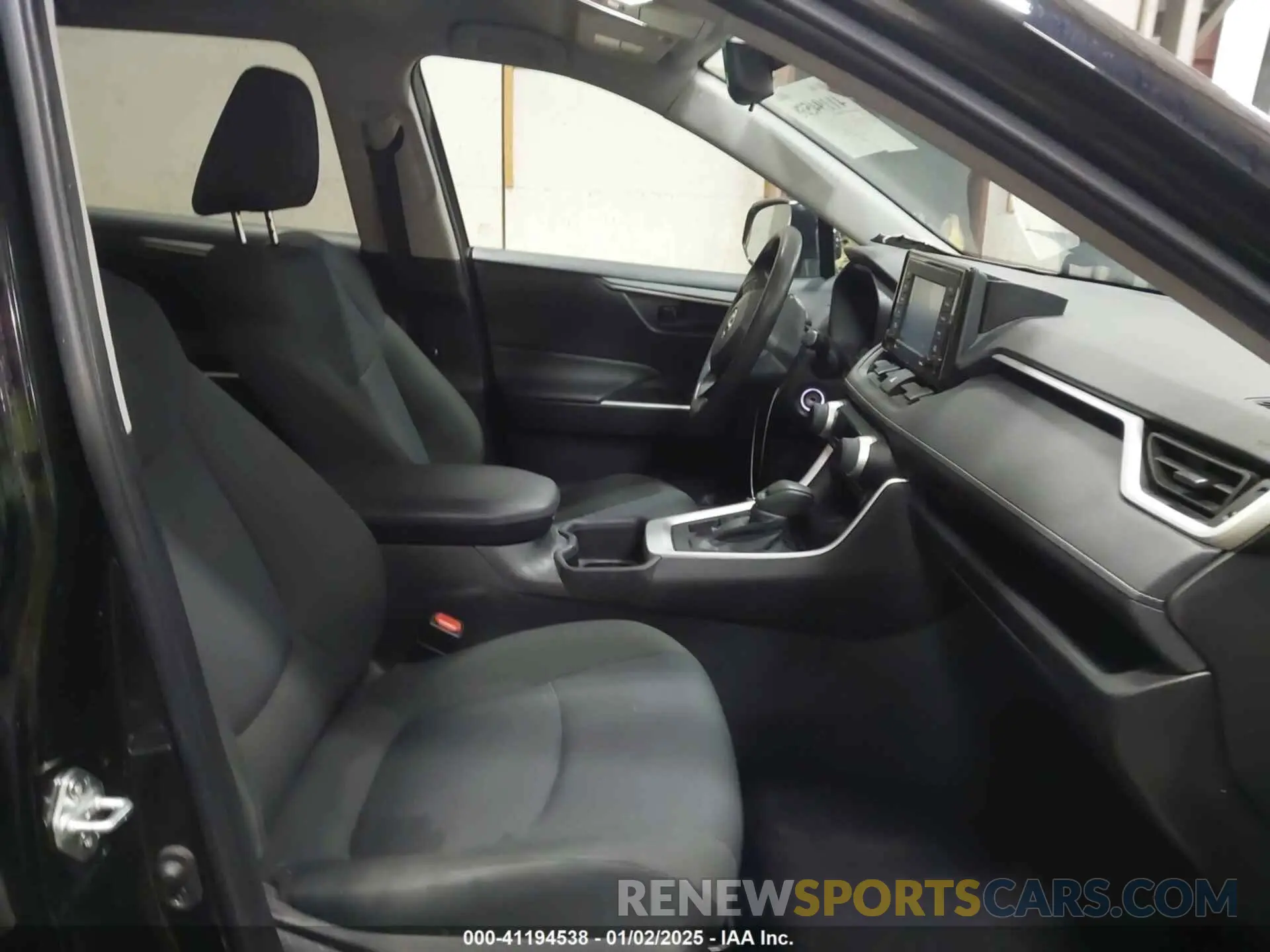 5 fotografías del automóvil dañado 2T3G1RFV0NC320040 TOYOTA RAV4 2022