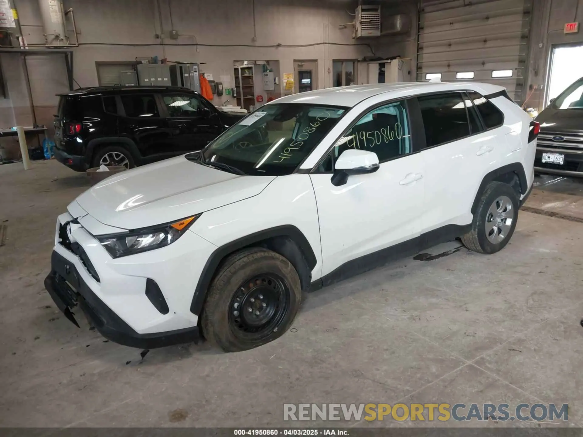 2 fotografías del automóvil dañado 2T3G1RFV4NC312202 TOYOTA RAV4 2022