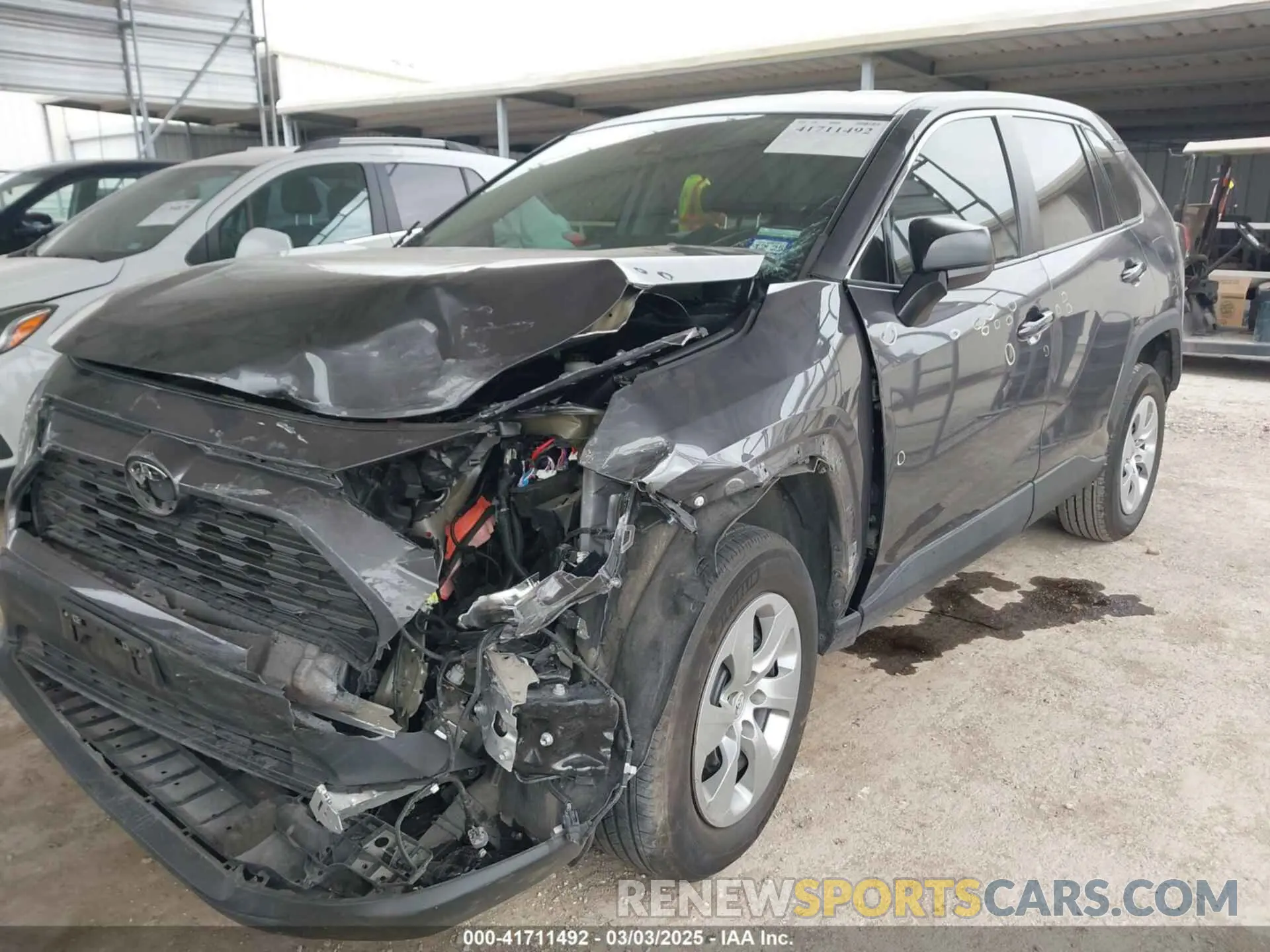 2 fotografías del automóvil dañado 2T3H1RFV0NW212570 TOYOTA RAV4 2022