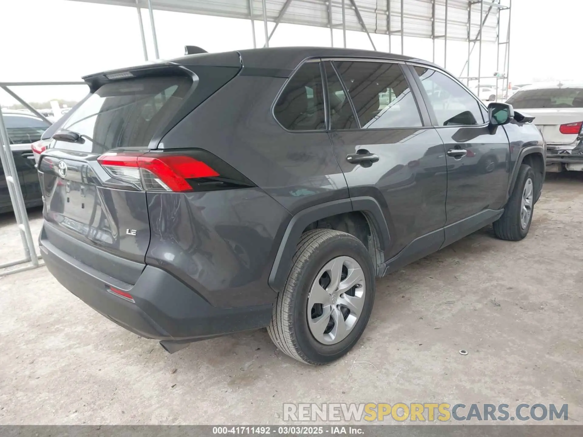 4 fotografías del automóvil dañado 2T3H1RFV0NW212570 TOYOTA RAV4 2022