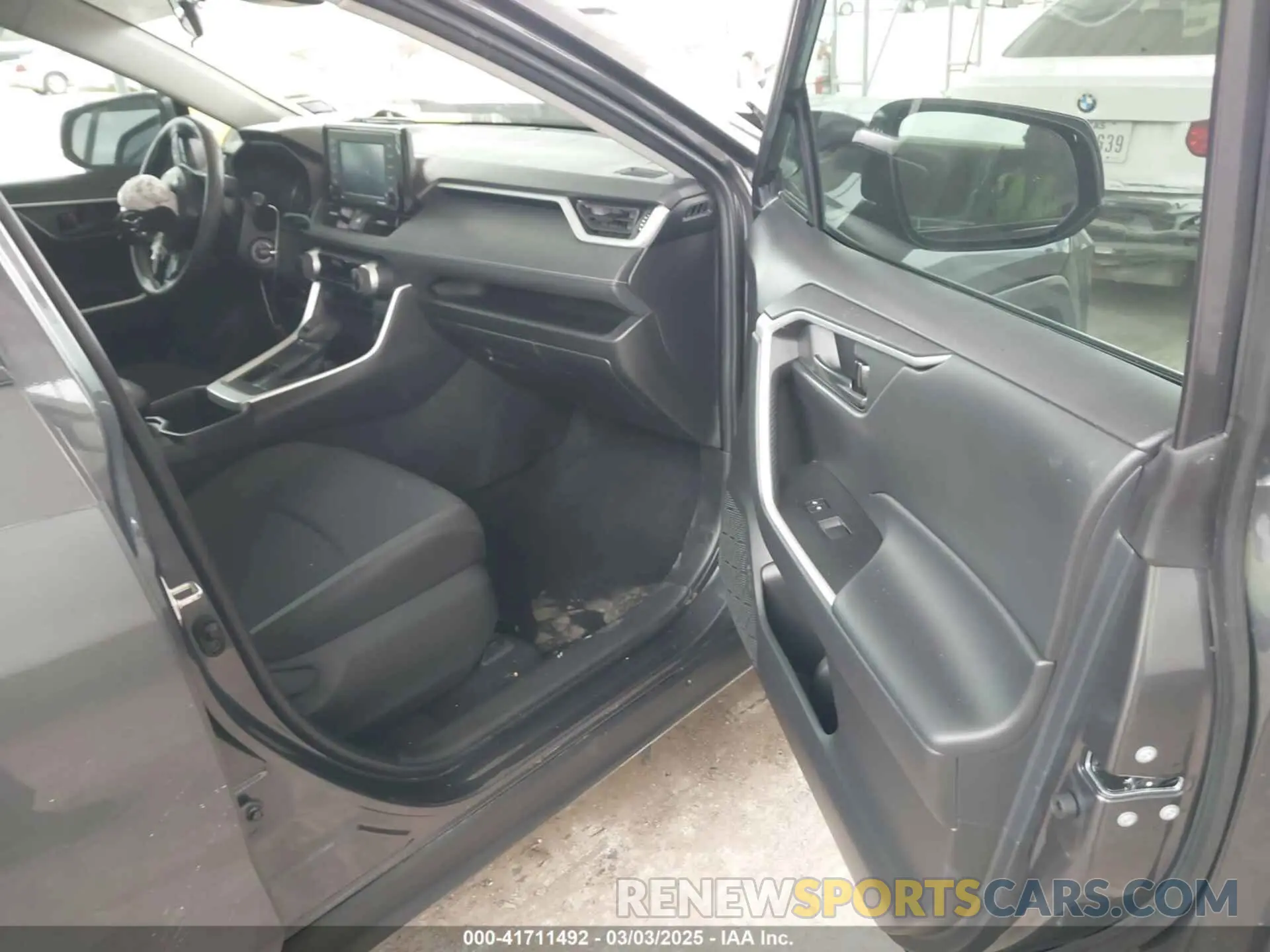 5 fotografías del automóvil dañado 2T3H1RFV0NW212570 TOYOTA RAV4 2022