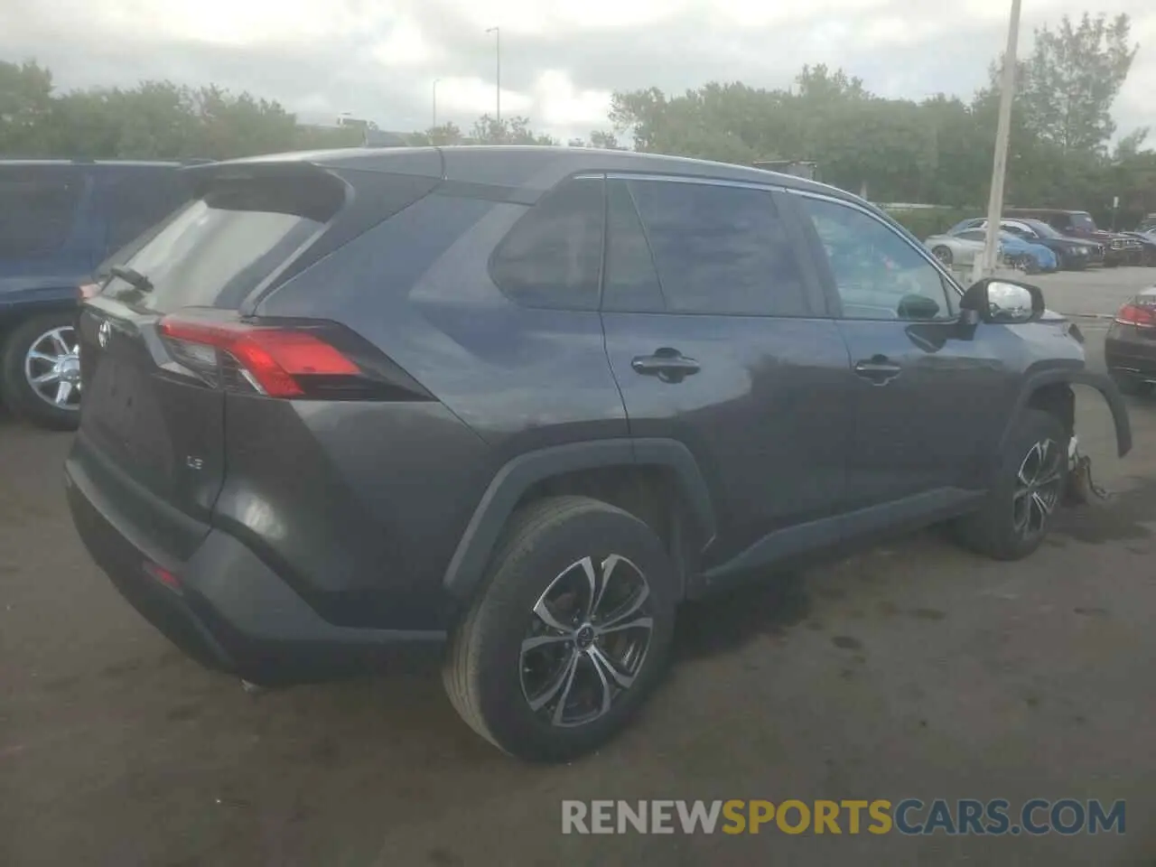 3 fotografías del automóvil dañado 2T3H1RFV3NC183020 TOYOTA RAV4 2022
