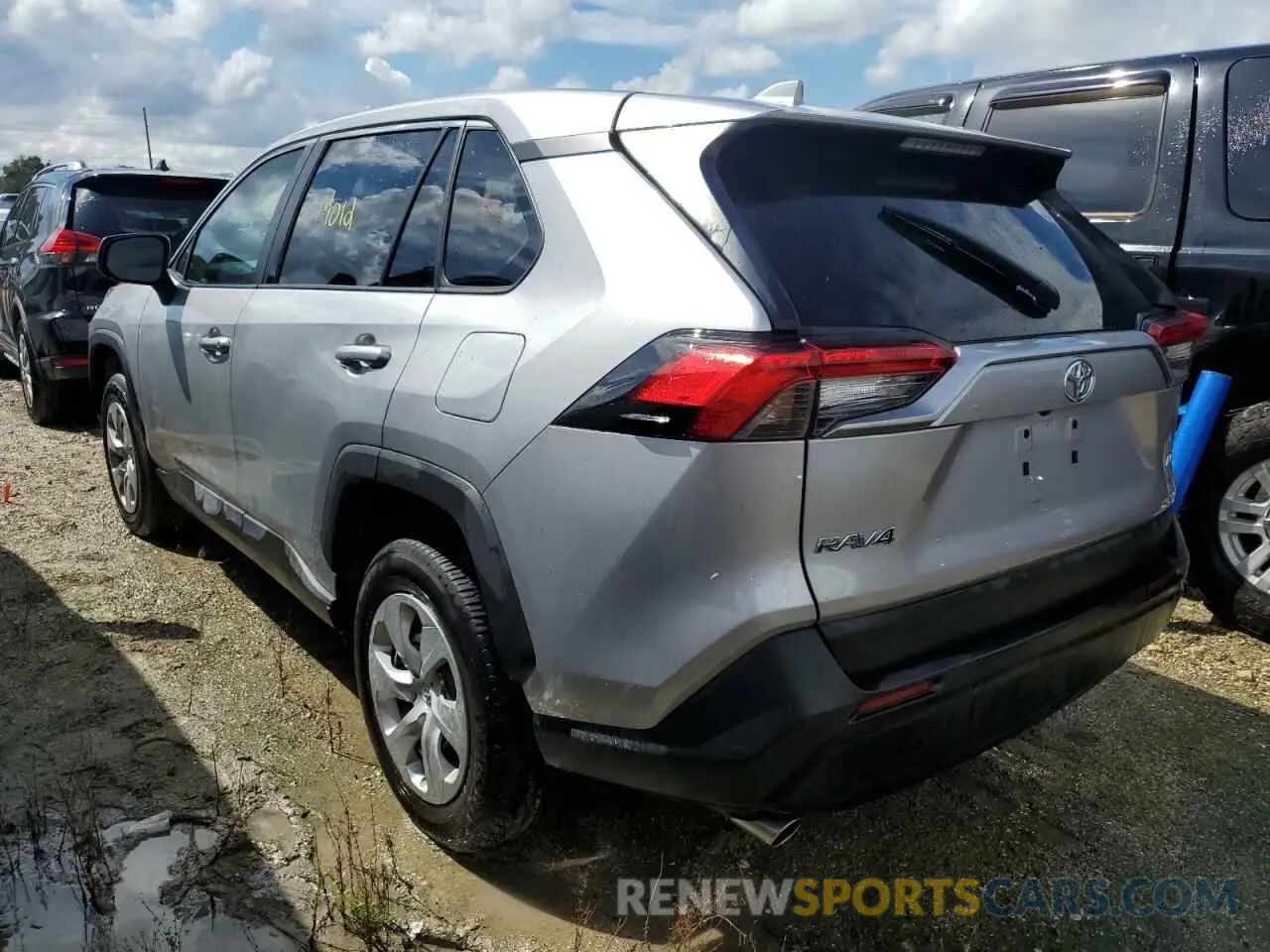 2 fotografías del automóvil dañado 2T3H1RFV3NC209180 TOYOTA RAV4 2022