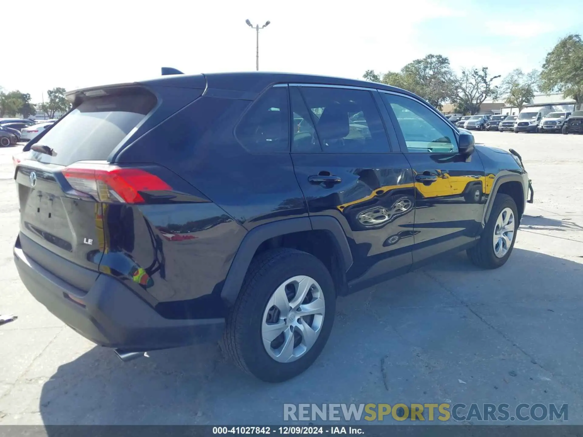 4 fotografías del automóvil dañado 2T3H1RFV4NW208960 TOYOTA RAV4 2022