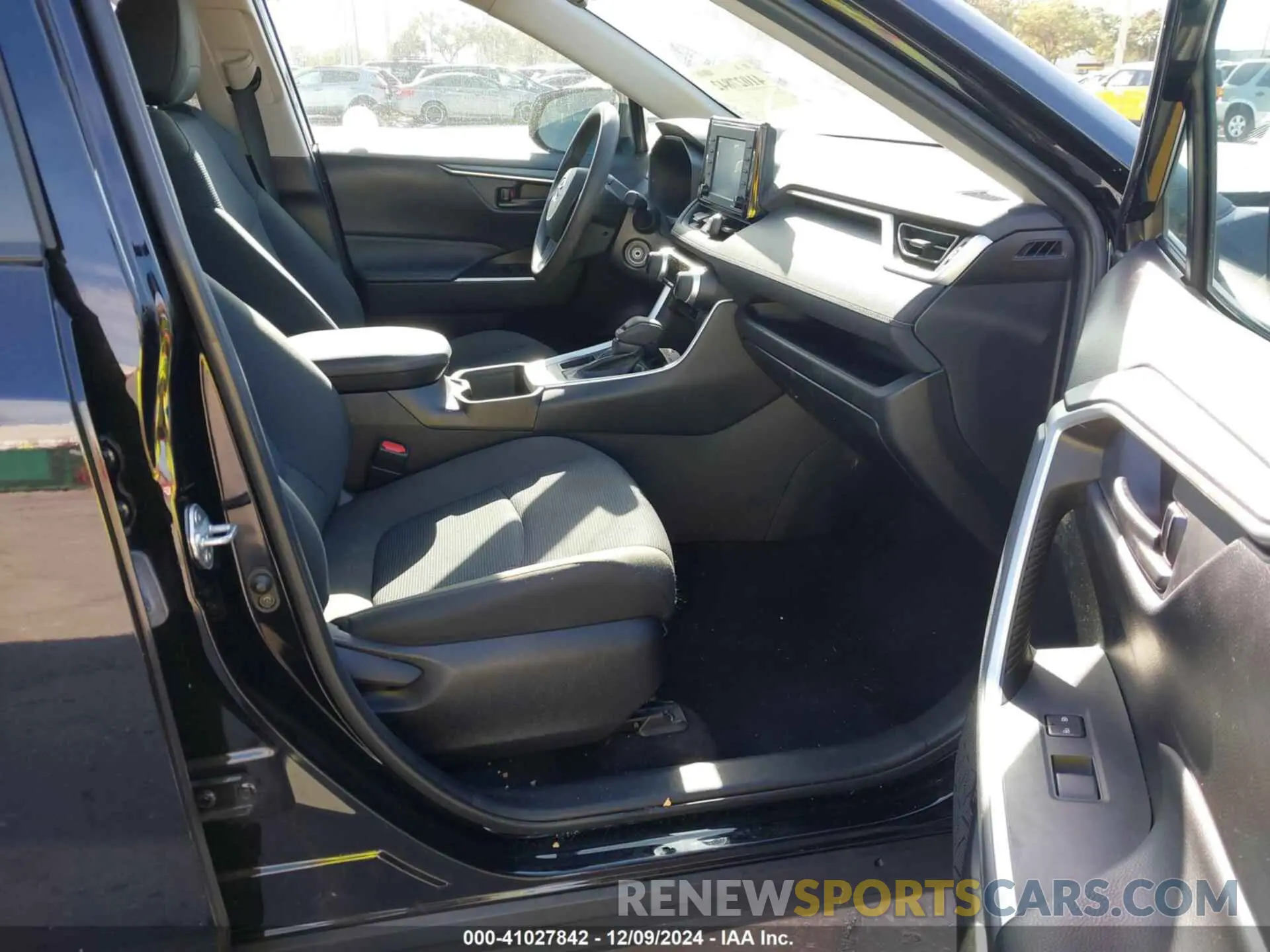 5 fotografías del automóvil dañado 2T3H1RFV4NW208960 TOYOTA RAV4 2022
