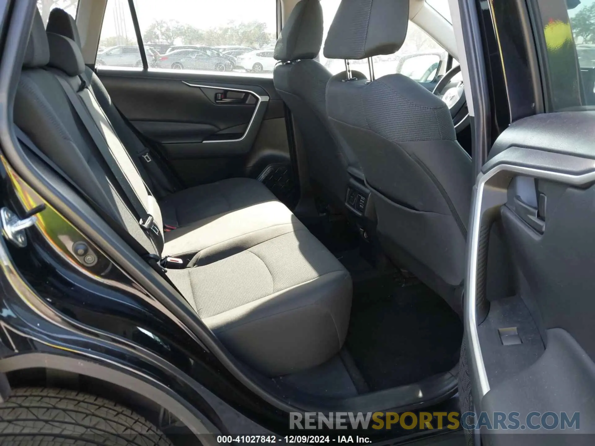 8 fotografías del automóvil dañado 2T3H1RFV4NW208960 TOYOTA RAV4 2022