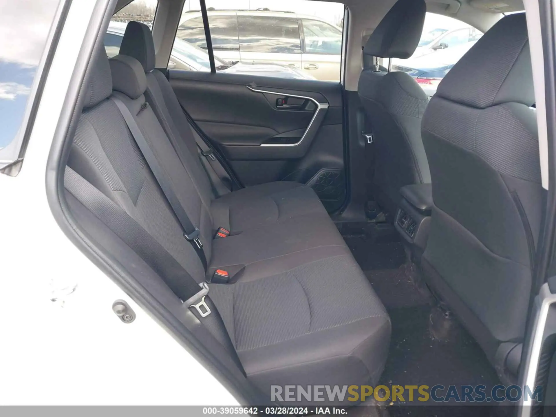 8 fotografías del automóvil dañado 2T3H1RFV7NC184879 TOYOTA RAV4 2022