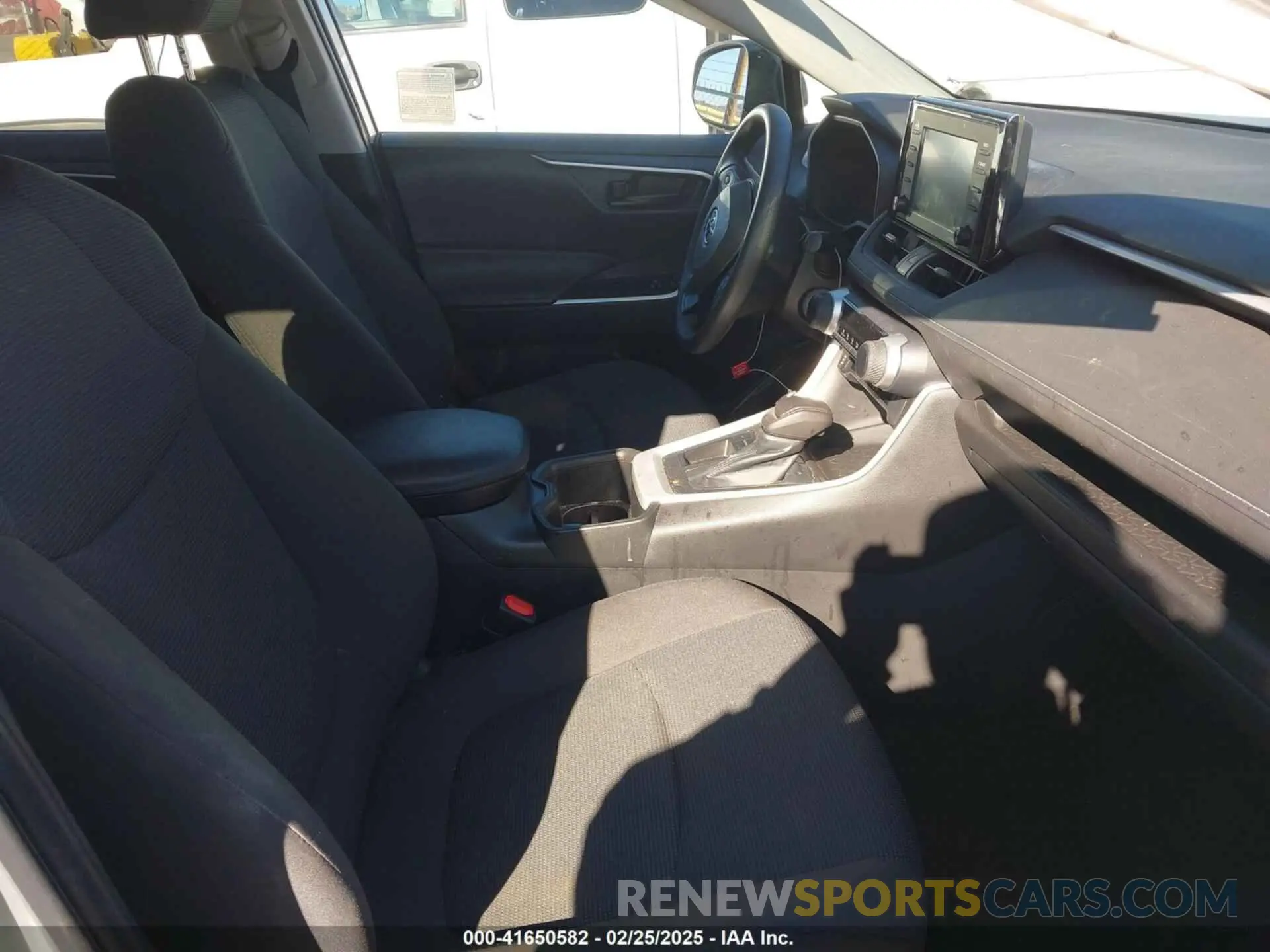5 fotografías del automóvil dañado 2T3H1RFV8NW194366 TOYOTA RAV4 2022