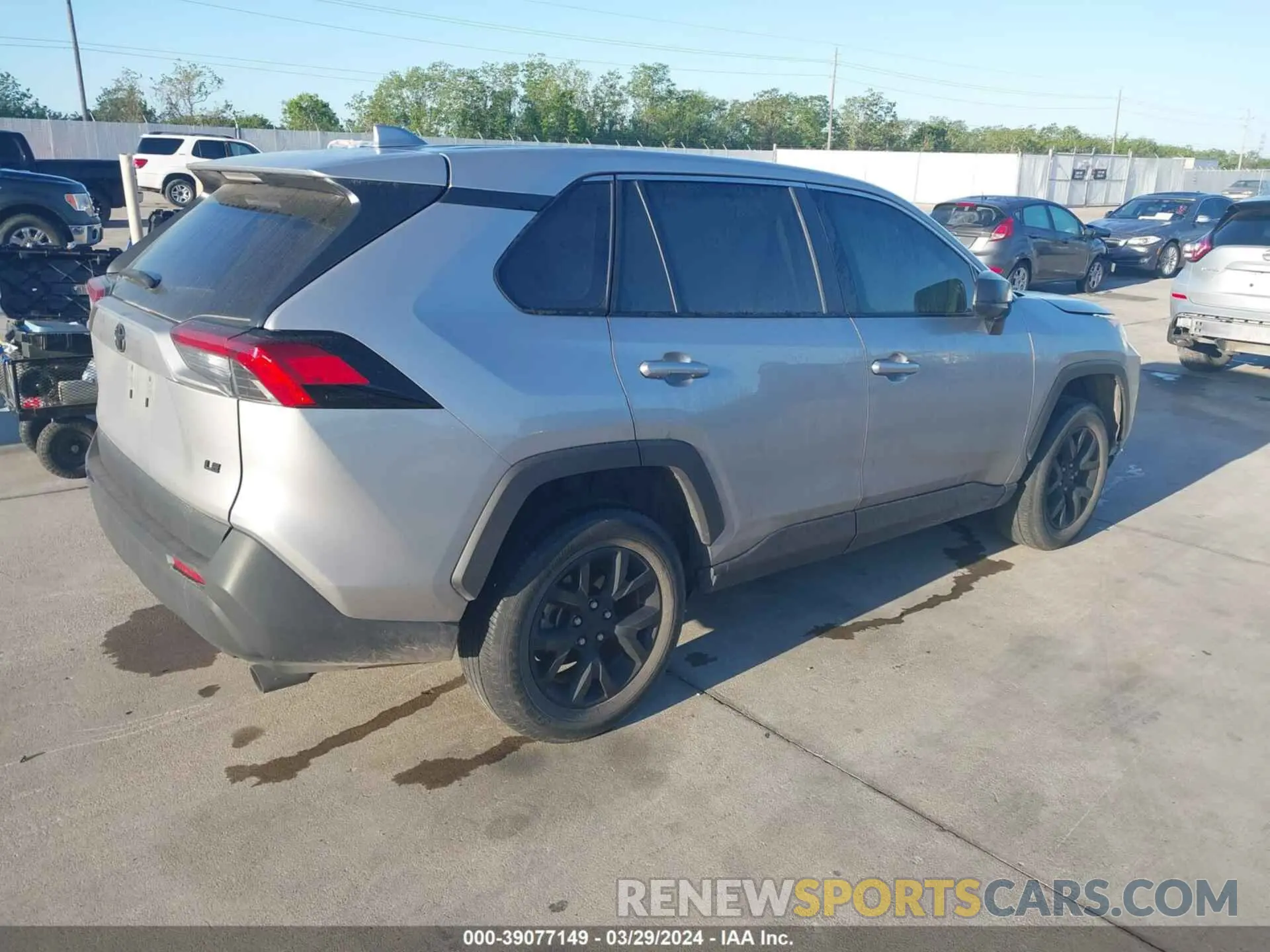 4 fotografías del automóvil dañado 2T3H1RFV9NC190666 TOYOTA RAV4 2022