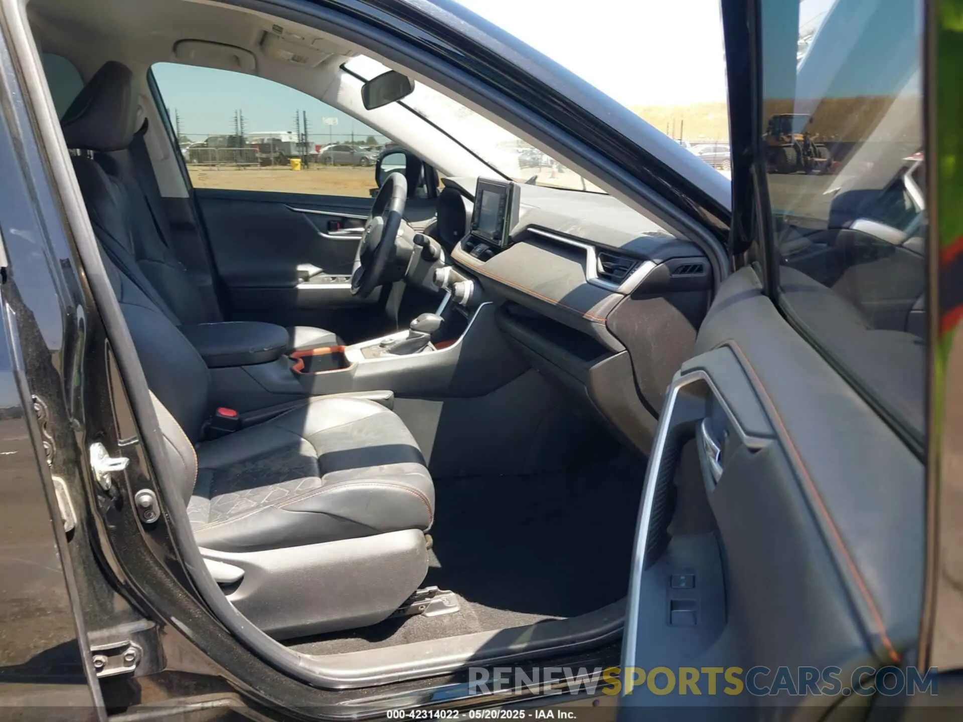 5 fotografías del automóvil dañado 2T3J1RFV8NW266510 TOYOTA RAV4 2022