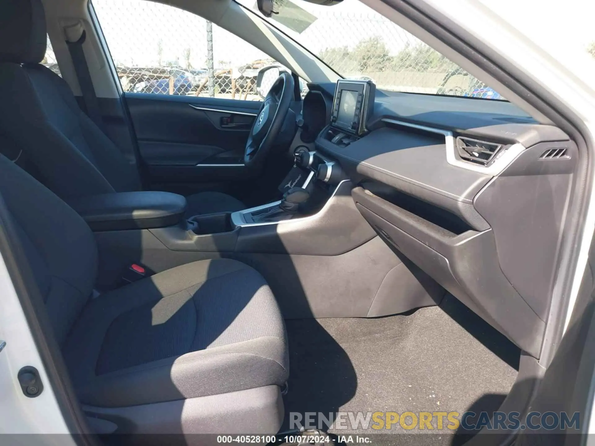 5 fotografías del automóvil dañado 2T3K1RFV1NC201732 TOYOTA RAV4 2022