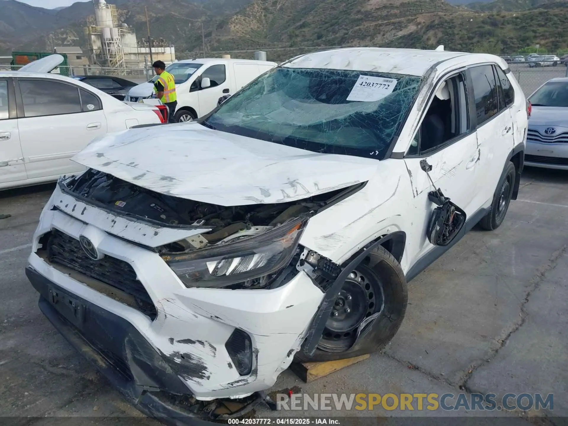 2 fotografías del automóvil dañado 2T3K1RFV3NC188126 TOYOTA RAV4 2022