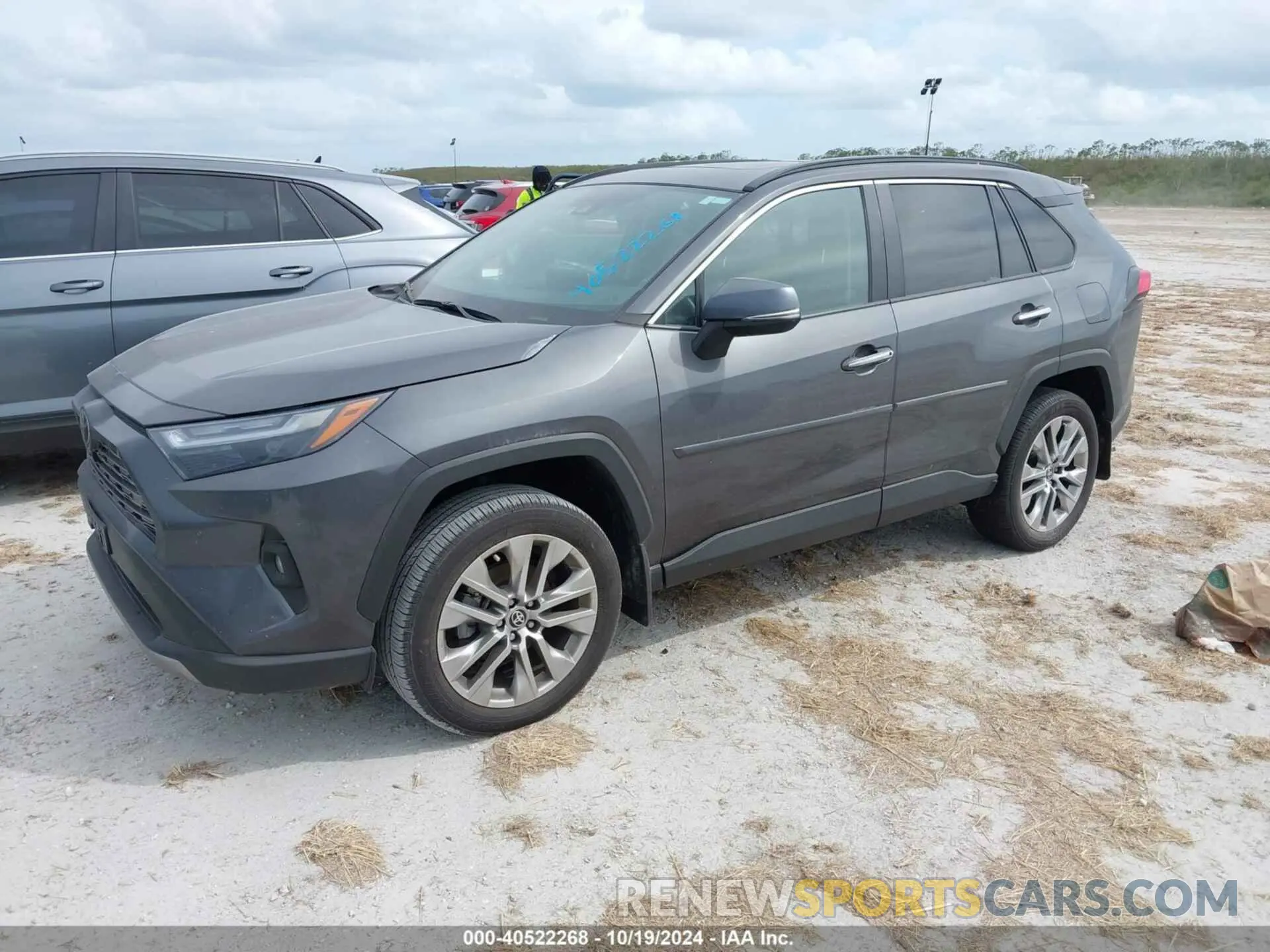2 fotografías del automóvil dañado 2T3N1RFV8NW322933 TOYOTA RAV4 2022