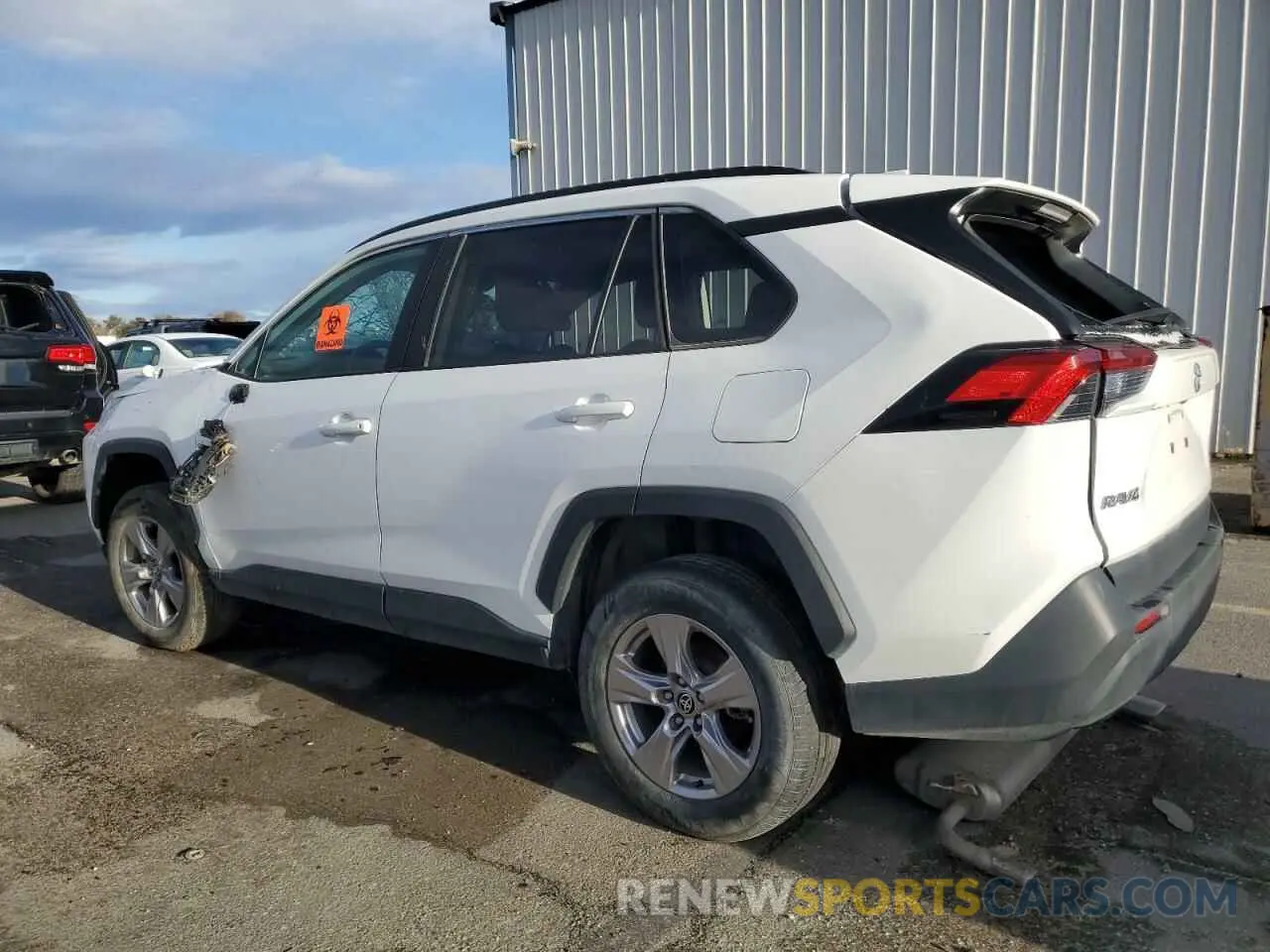 2 fotografías del automóvil dañado 2T3P1RFV0NW255267 TOYOTA RAV4 2022
