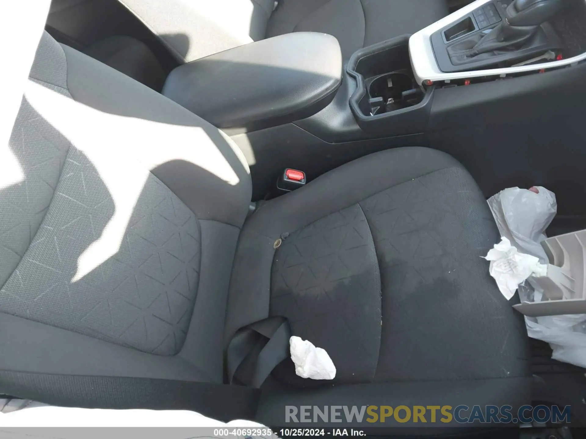 5 fotografías del automóvil dañado 2T3P1RFV0NW324443 TOYOTA RAV4 2022