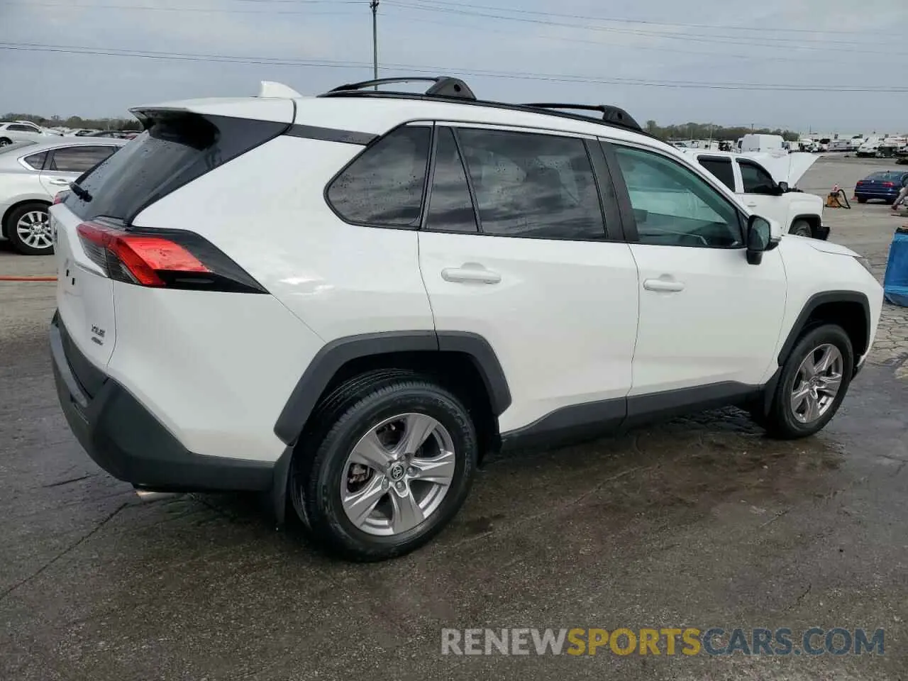 3 fotografías del automóvil dañado 2T3P1RFV2NC267552 TOYOTA RAV4 2022