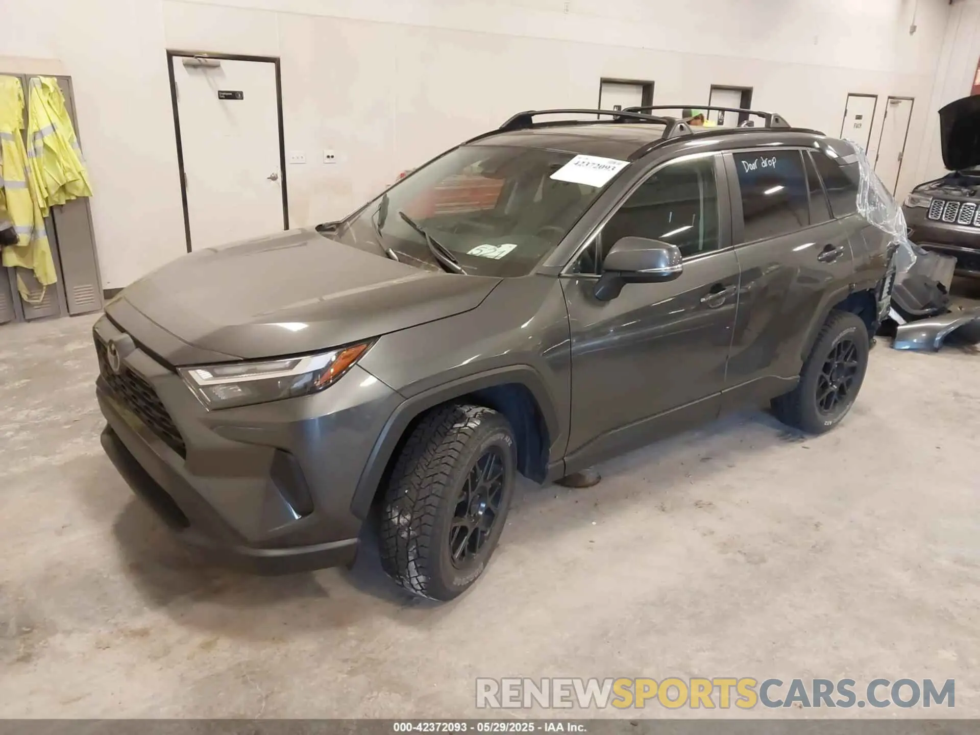 2 fotografías del automóvil dañado 2T3P1RFV3NC259542 TOYOTA RAV4 2022
