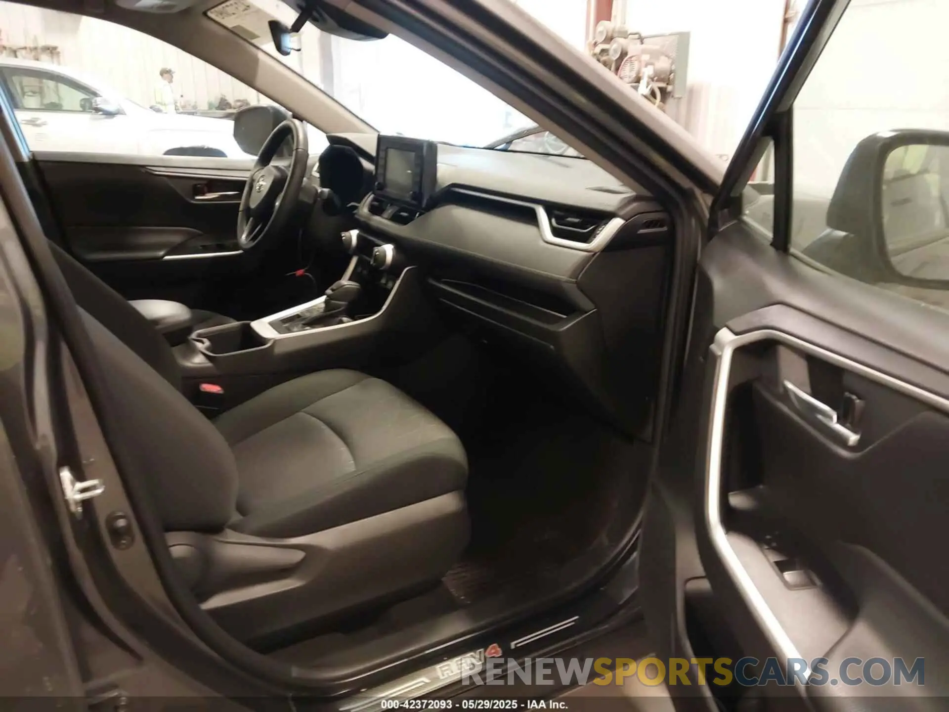 5 fotografías del automóvil dañado 2T3P1RFV3NC259542 TOYOTA RAV4 2022