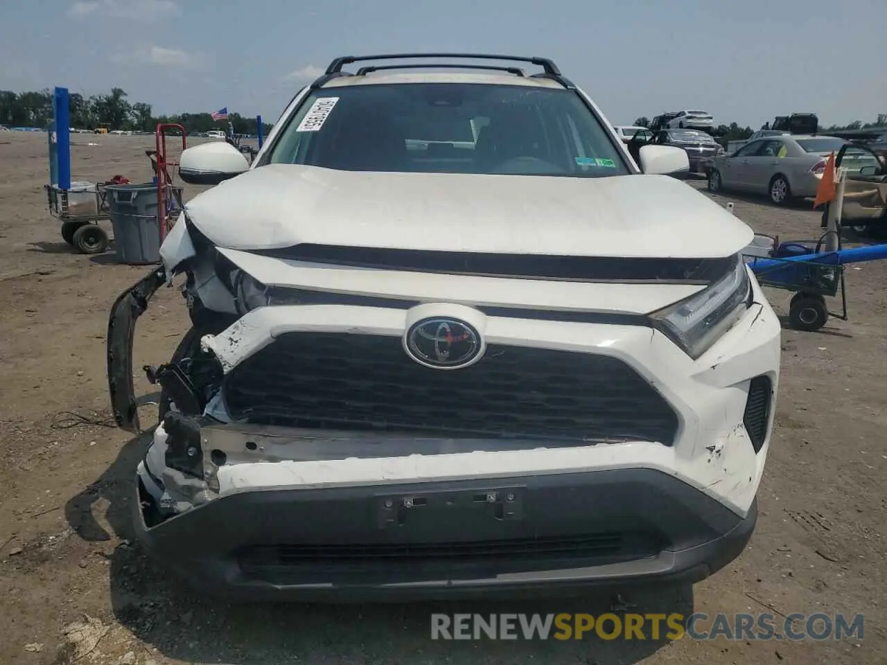 5 fotografías del automóvil dañado 2T3P1RFV3NC262019 TOYOTA RAV4 2022