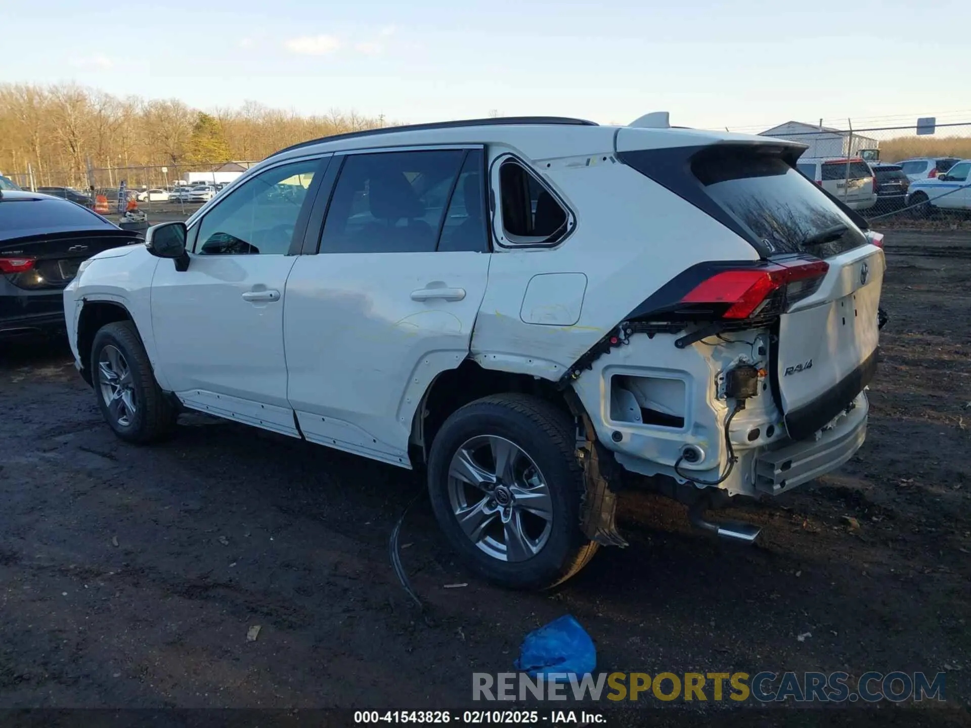 3 fotografías del automóvil dañado 2T3P1RFV4NC305332 TOYOTA RAV4 2022