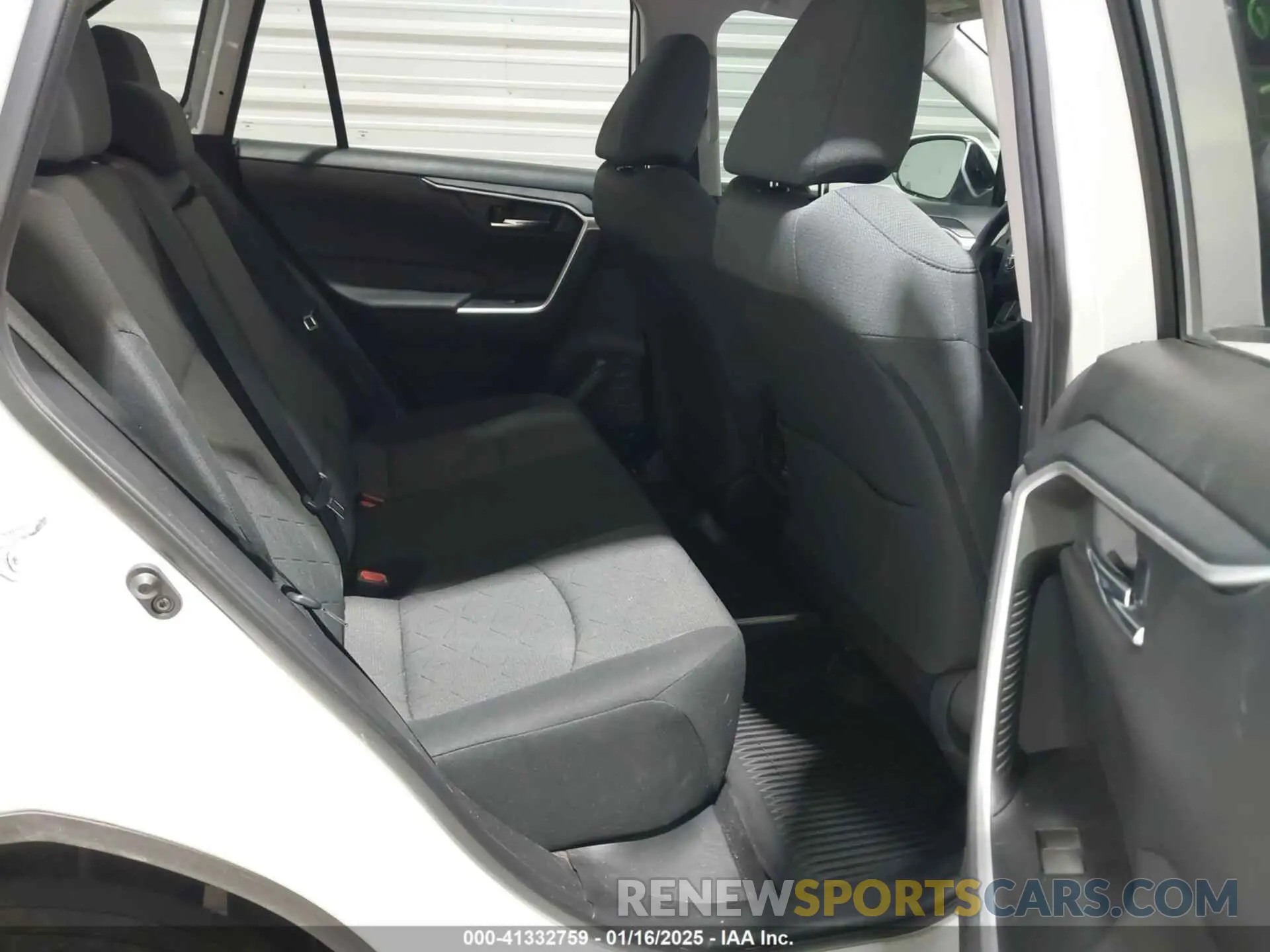 8 fotografías del automóvil dañado 2T3P1RFV5NC283986 TOYOTA RAV4 2022