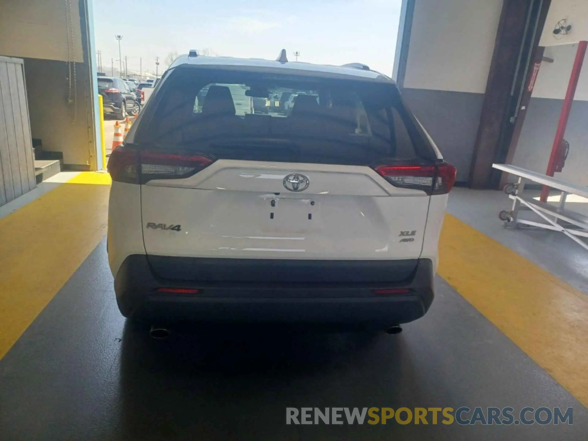 17 fotografías del automóvil dañado 2T3P1RFV5NC288721 TOYOTA RAV4 2022