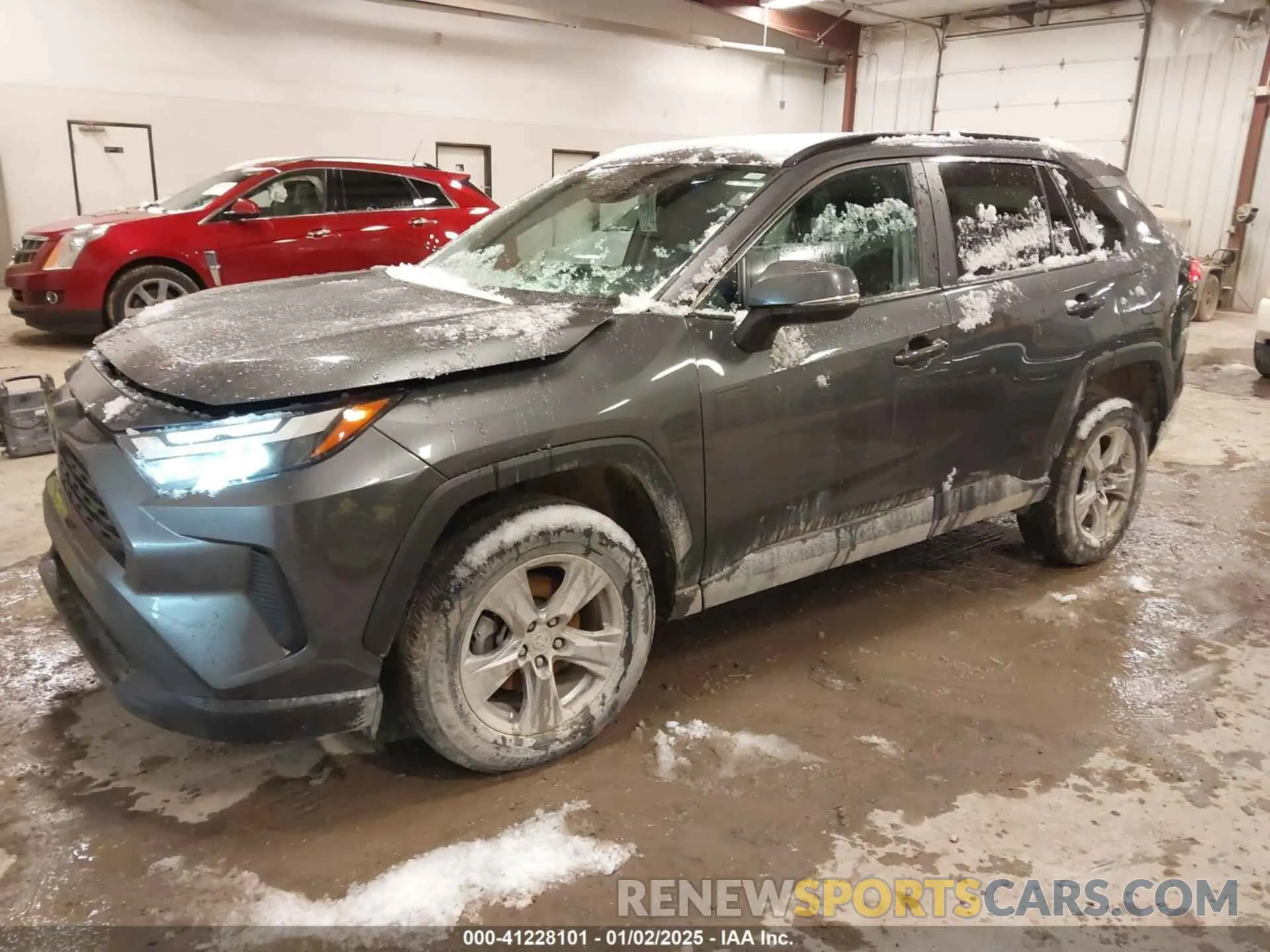2 fotografías del automóvil dañado 2T3P1RFV5NC303833 TOYOTA RAV4 2022