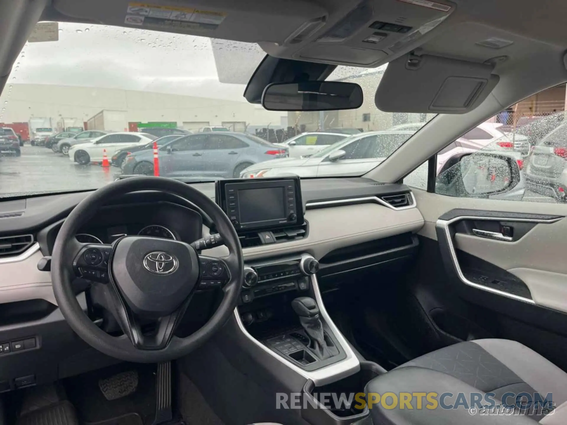 2 fotografías del automóvil dañado 2T3P1RFV6NW276415 TOYOTA RAV4 2022