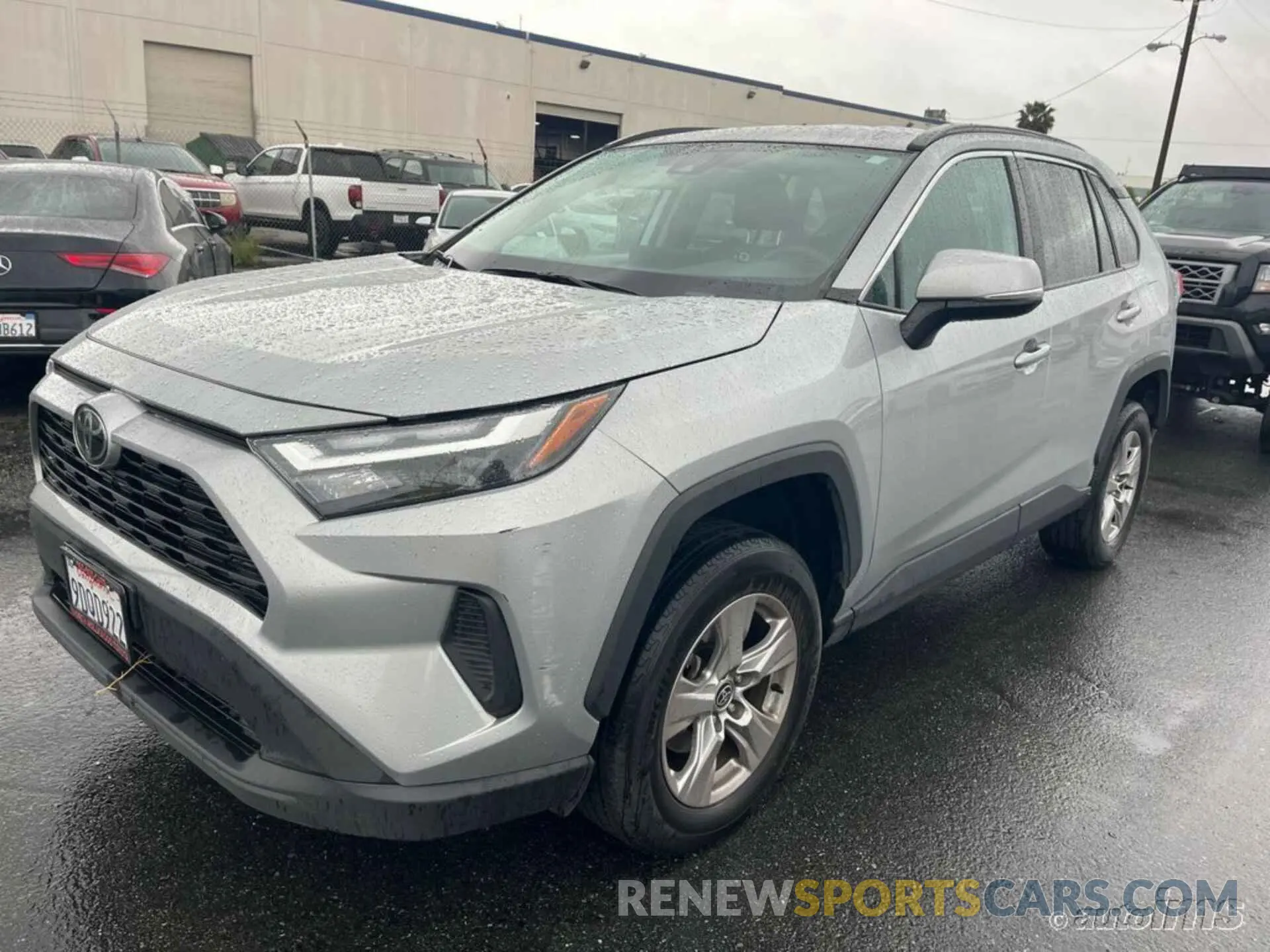 5 fotografías del automóvil dañado 2T3P1RFV6NW276415 TOYOTA RAV4 2022