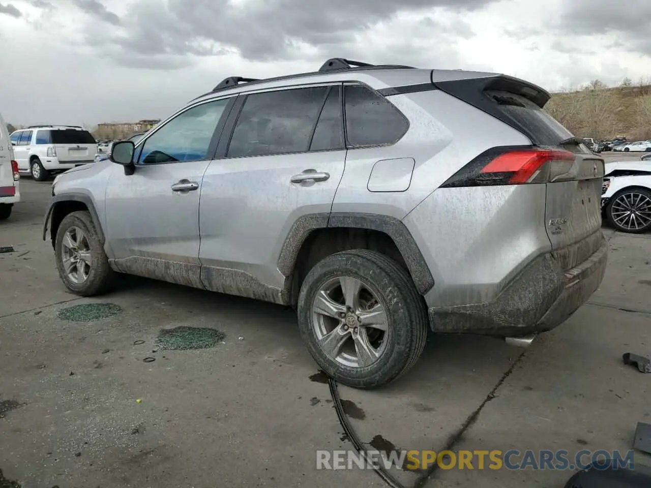 2 fotografías del automóvil dañado 2T3P1RFV8NC266261 TOYOTA RAV4 2022