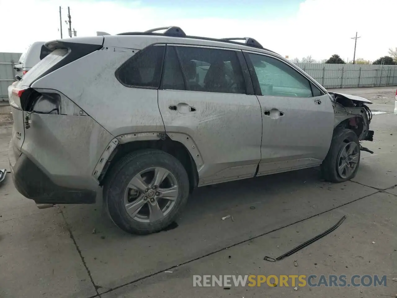 3 fotografías del automóvil dañado 2T3P1RFV8NC266261 TOYOTA RAV4 2022