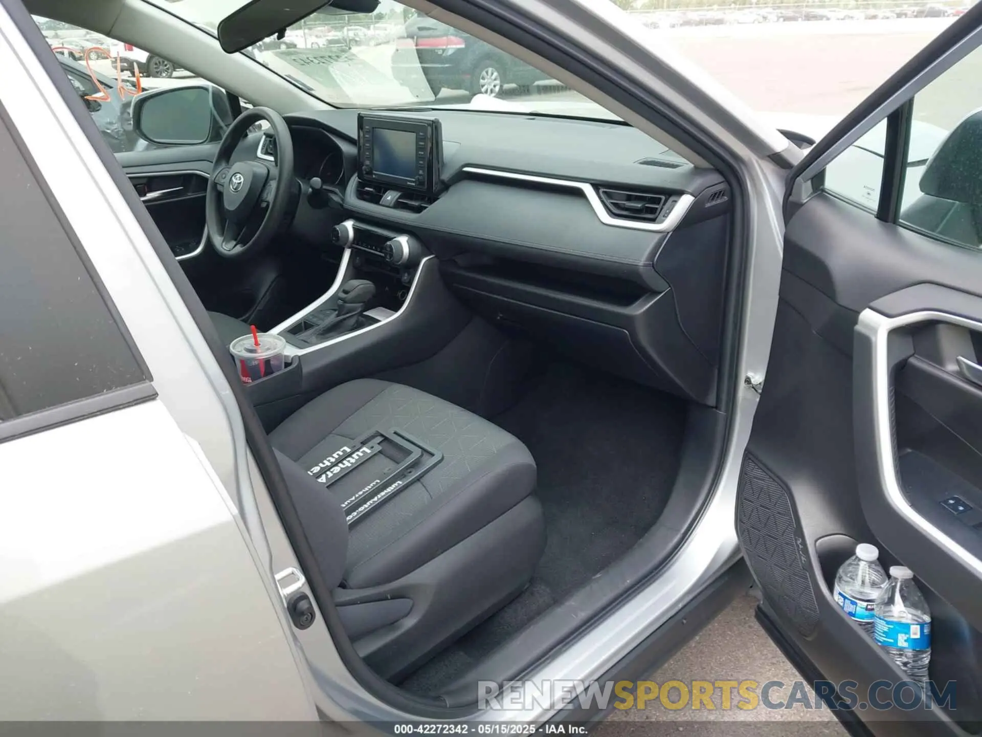5 fotografías del automóvil dañado 2T3P1RFV8NW299856 TOYOTA RAV4 2022