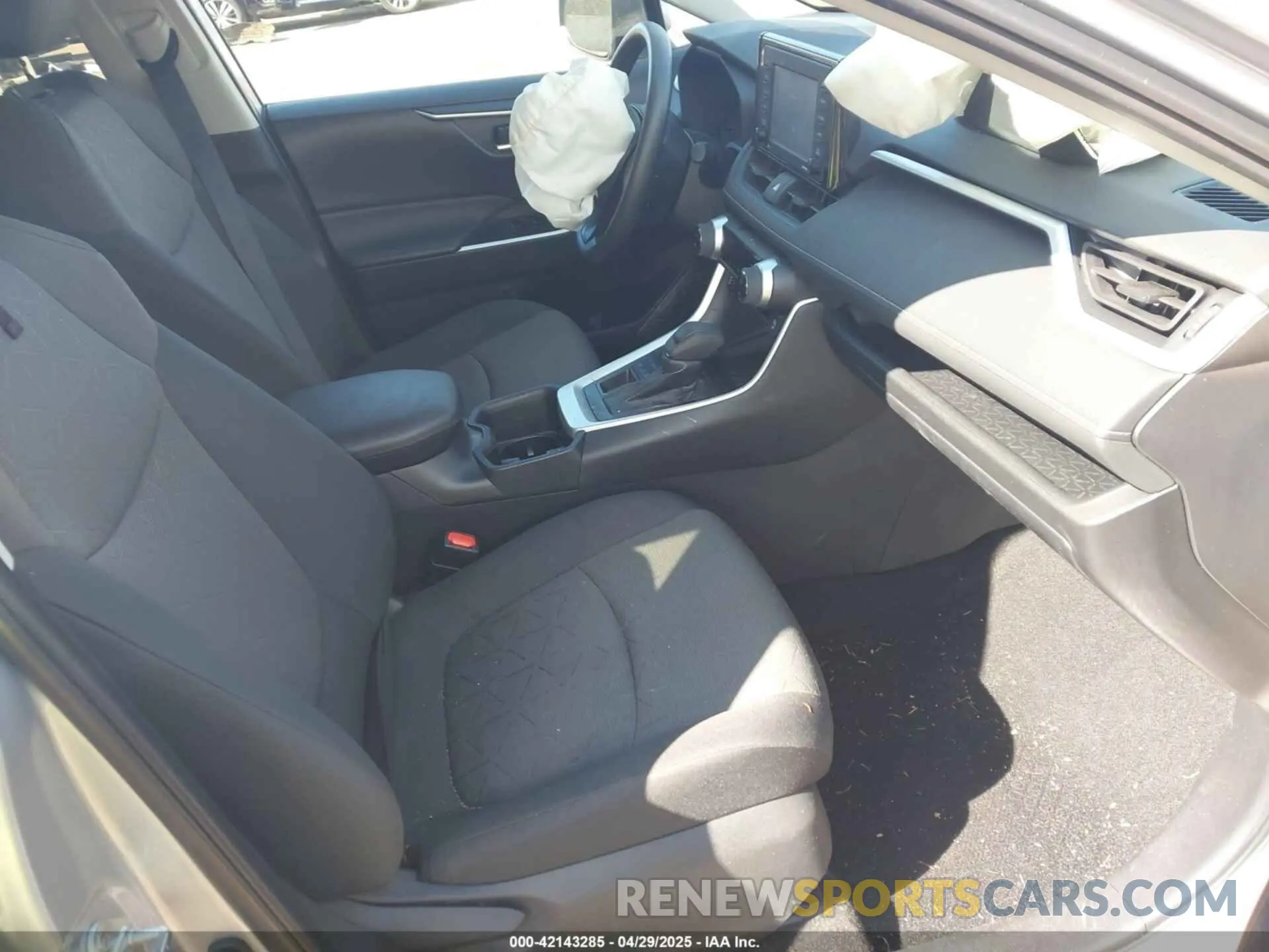 5 fotografías del automóvil dañado 2T3P1RFV8NW307664 TOYOTA RAV4 2022