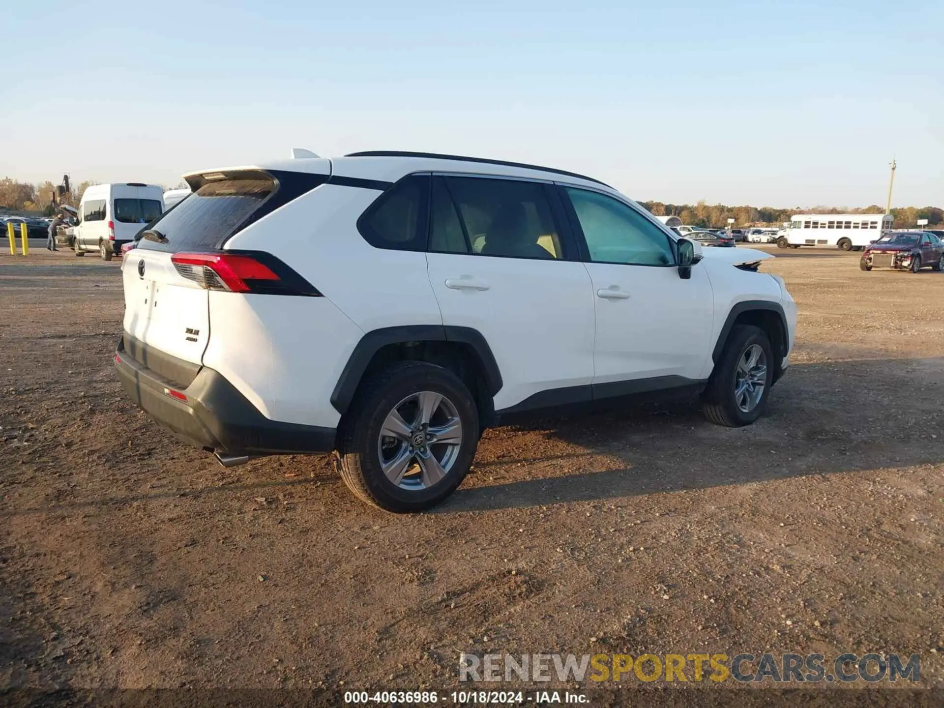 4 fotografías del automóvil dañado 2T3P1RFV9NC269623 TOYOTA RAV4 2022
