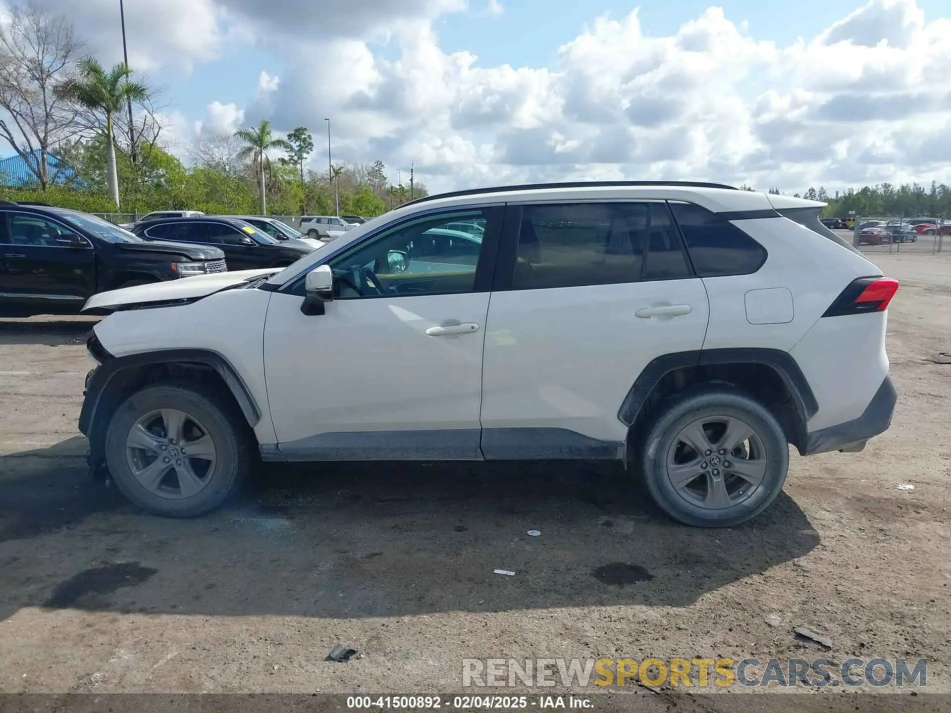14 fotografías del automóvil dañado 2T3P1RFV9NW266137 TOYOTA RAV4 2022
