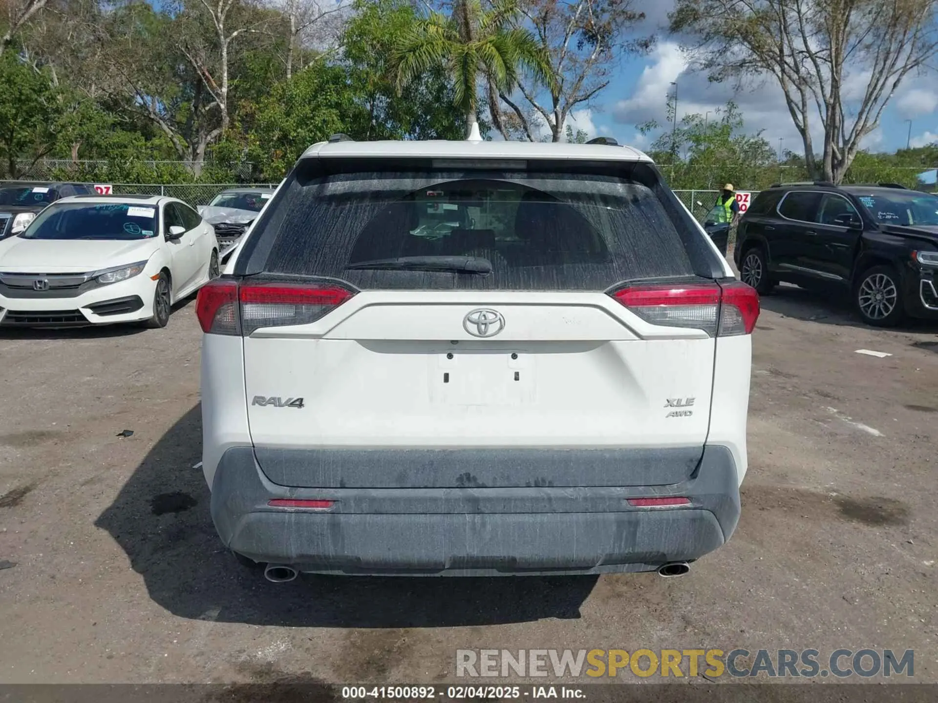 16 fotografías del automóvil dañado 2T3P1RFV9NW266137 TOYOTA RAV4 2022