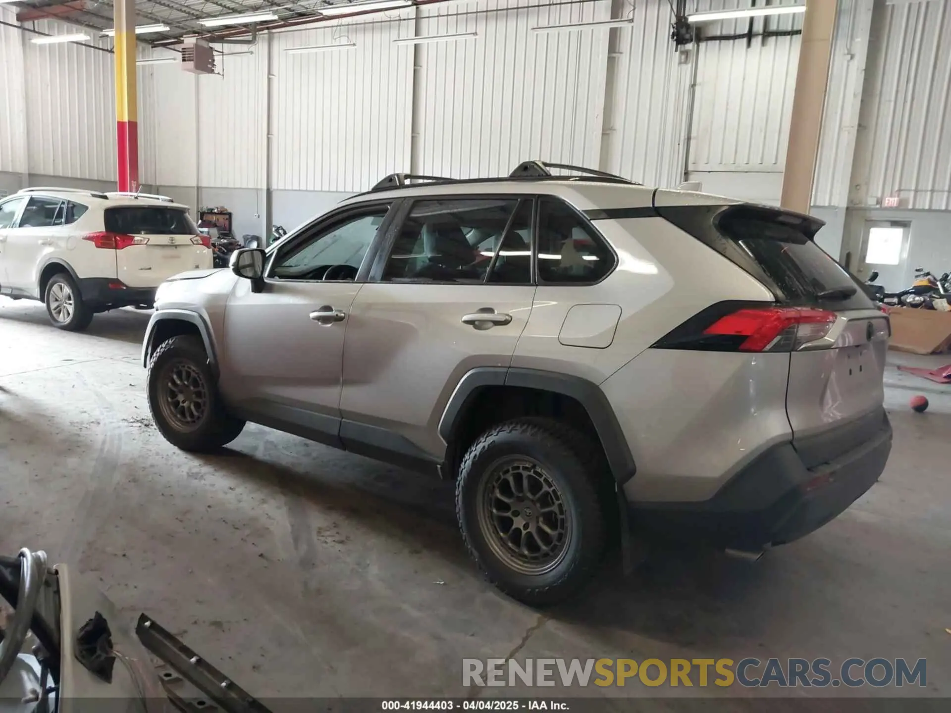3 fotografías del automóvil dañado 2T3P1RFVXNC261241 TOYOTA RAV4 2022