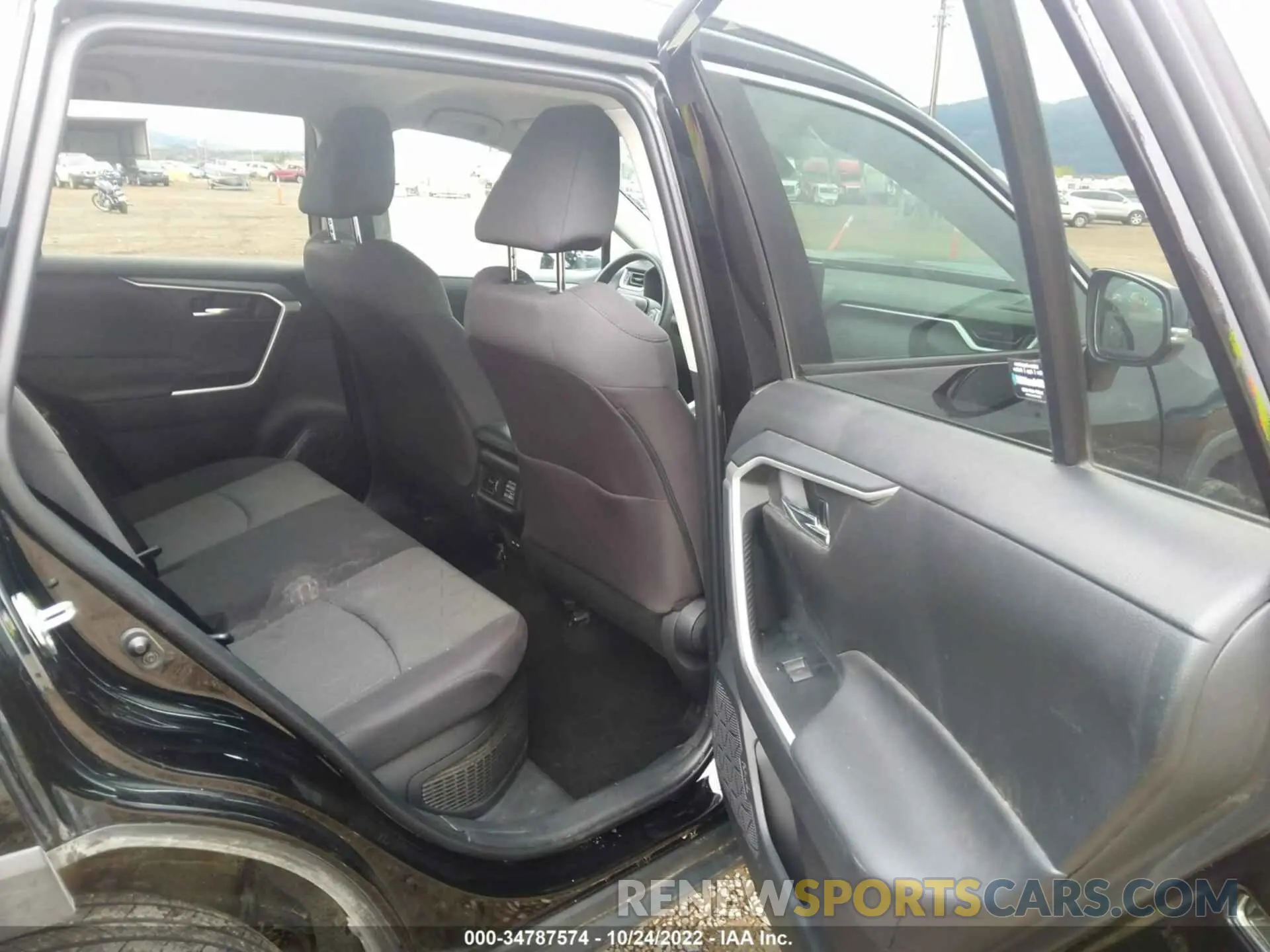 8 fotografías del automóvil dañado 2T3RWRFV2NW135965 TOYOTA RAV4 2022
