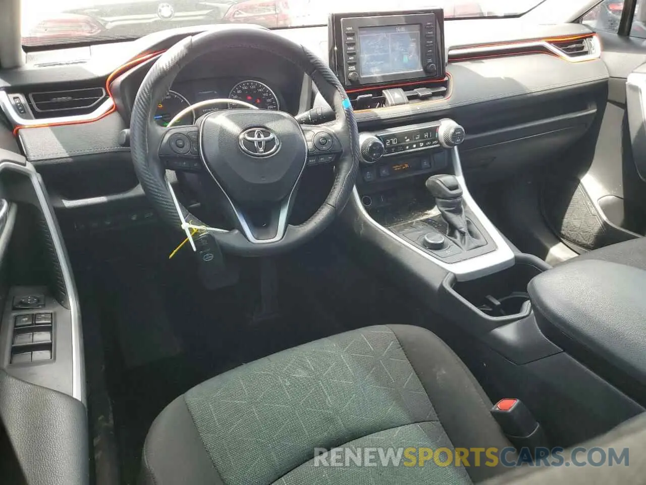 8 fotografías del automóvil dañado 2T3RWRFV3NW140608 TOYOTA RAV4 2022