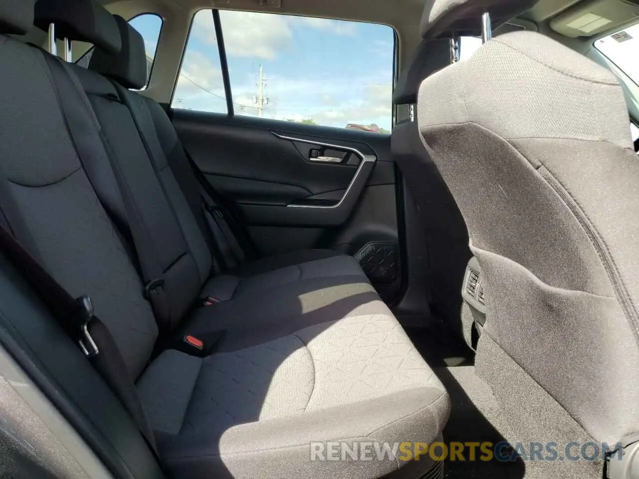 6 fotografías del automóvil dañado 2T3RWRFVXNW134224 TOYOTA RAV4 2022